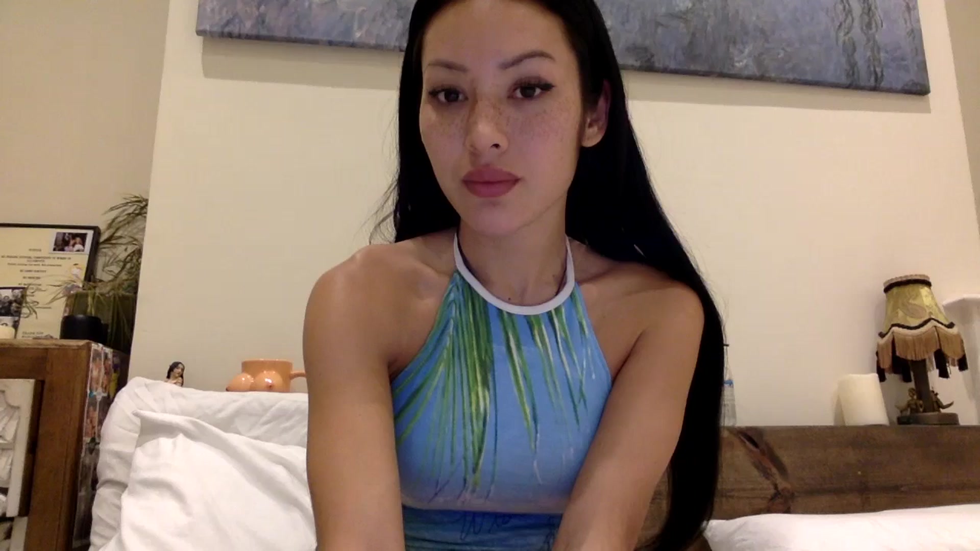 Gallery image thumbnail from Miss_emiko's myfreecams stream on, 12/13/2024, 03:44 image 1 of 20