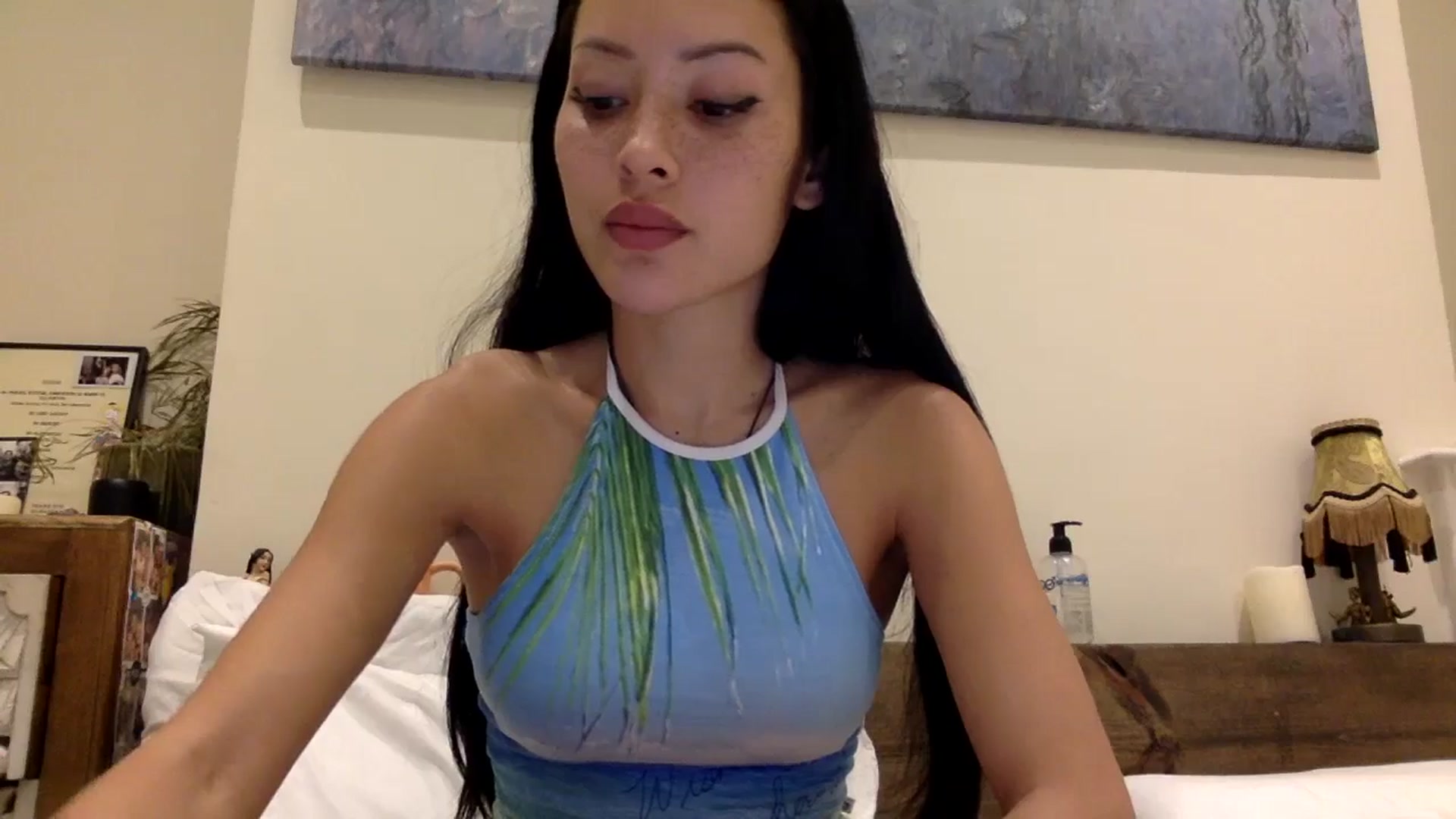 Gallery image thumbnail from Miss_emiko's myfreecams stream on, 12/13/2024, 03:44 image 5 of 20