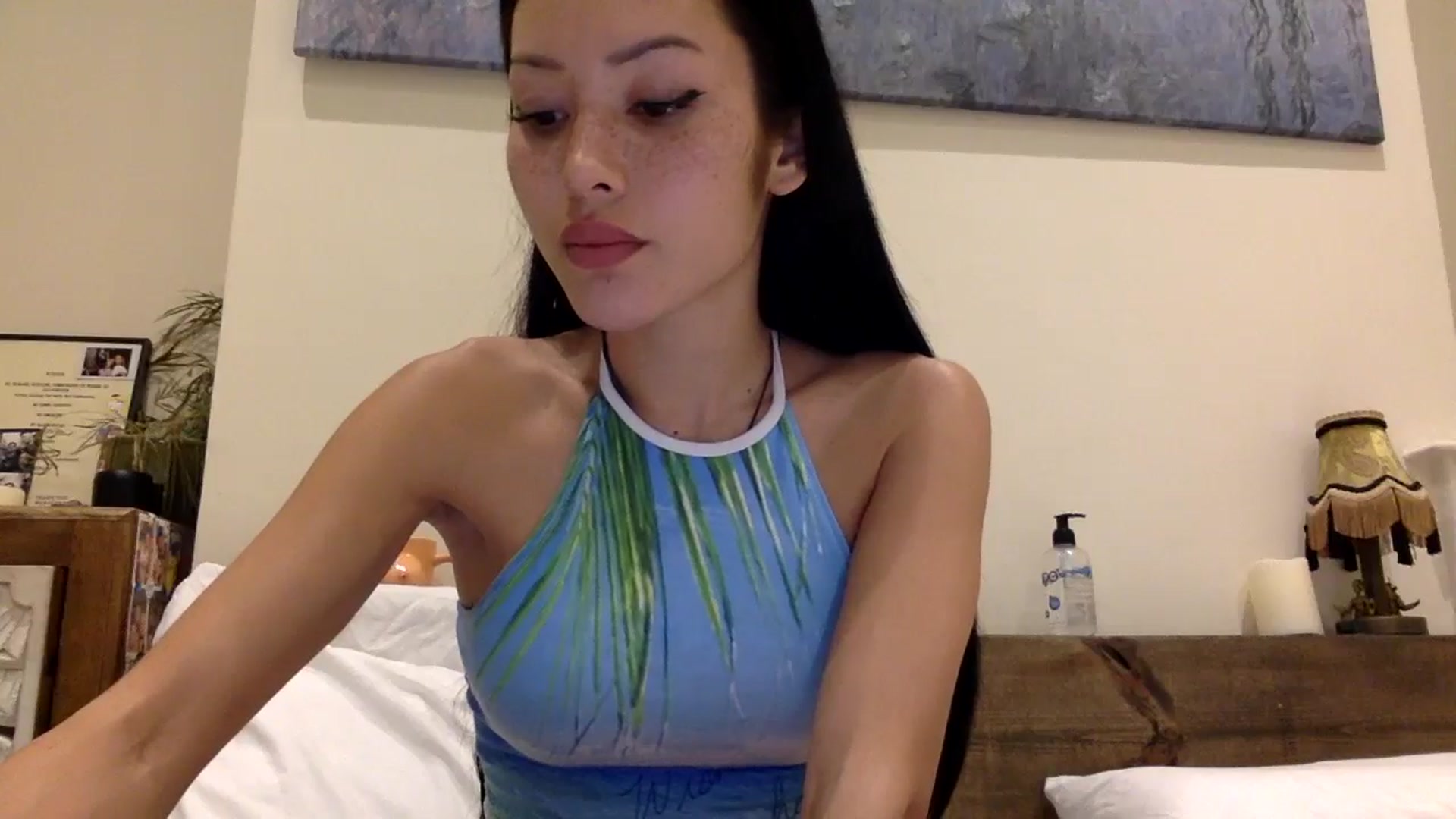Gallery image thumbnail from Miss_emiko's myfreecams stream on, 12/13/2024, 03:44 image 3 of 20