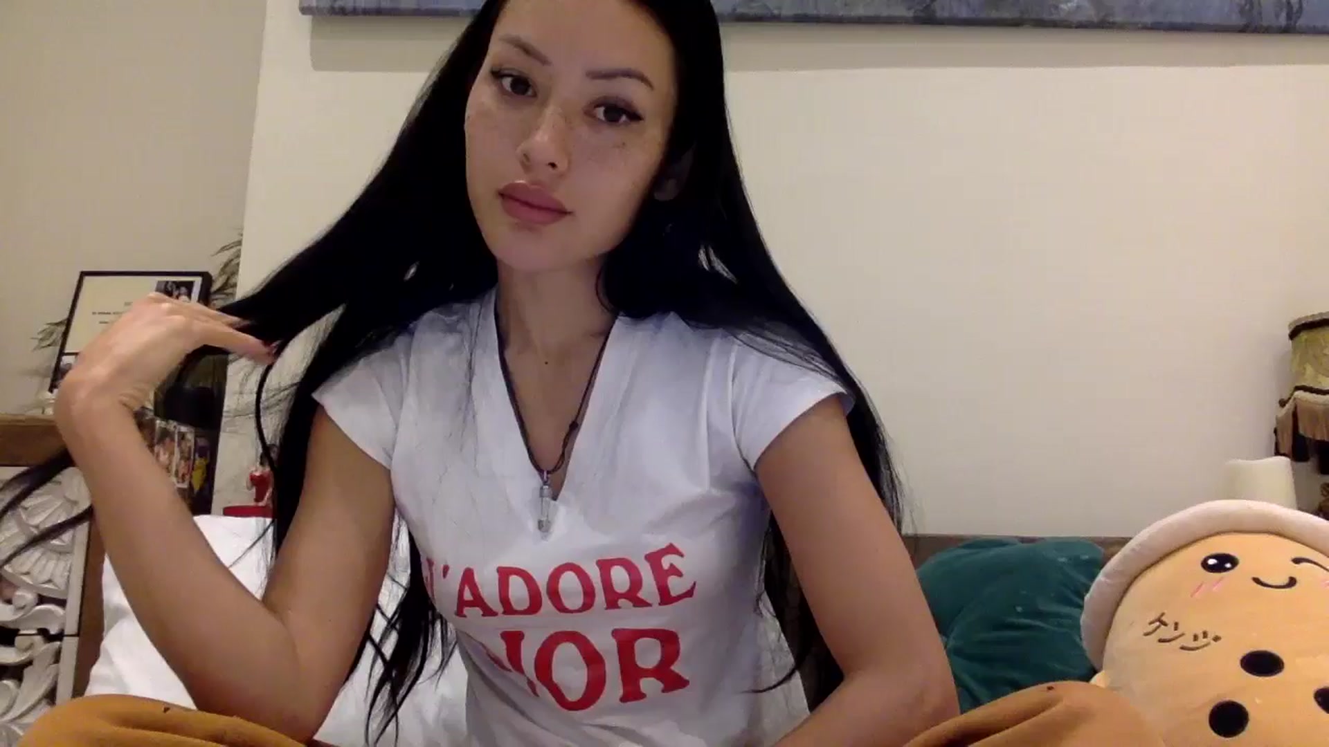 Gallery image thumbnail from Miss_emiko's myfreecams stream on, 12/13/2024, 18:16 image 4 of 20
