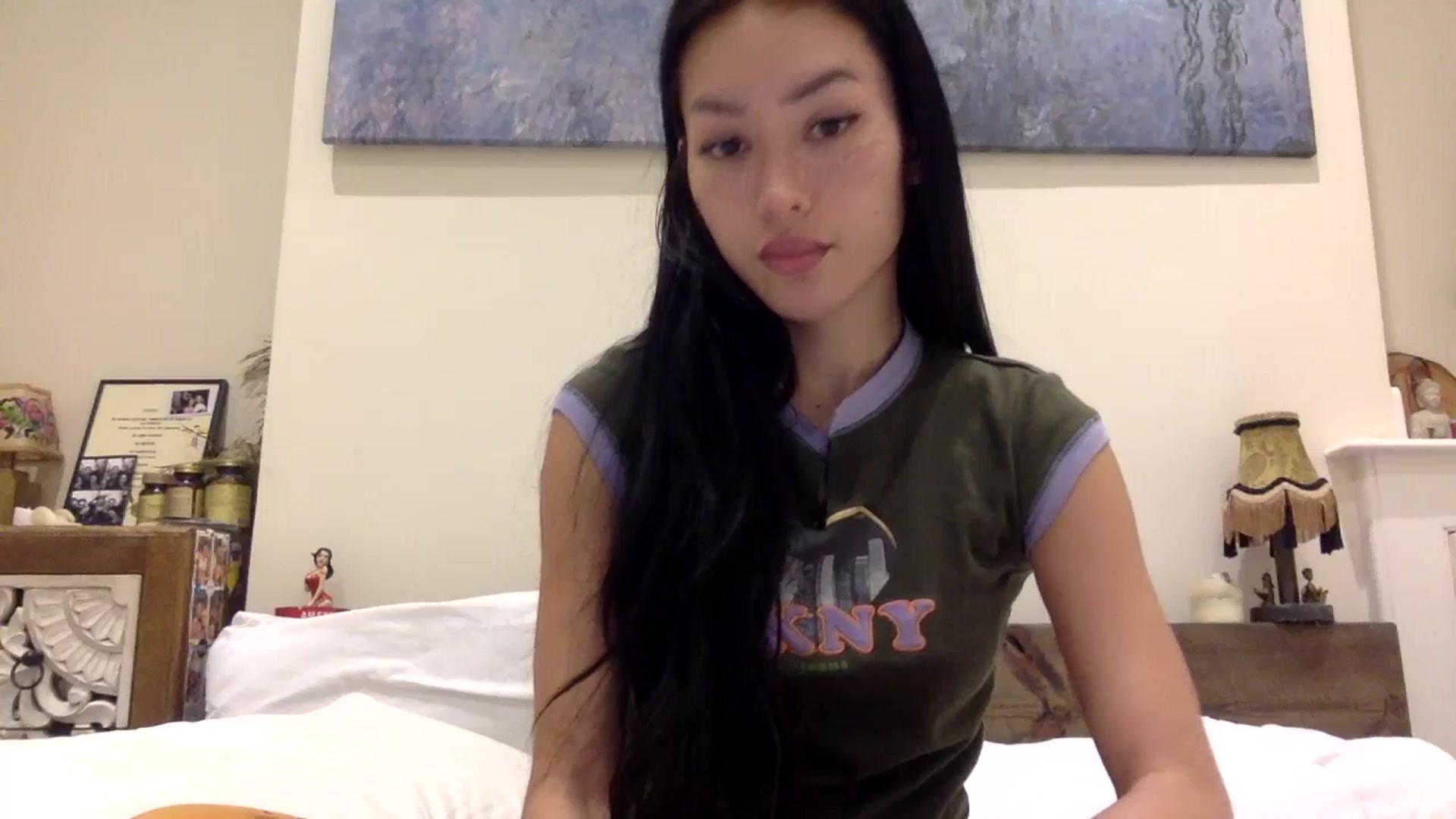 Gallery image thumbnail from Miss_emiko's myfreecams stream on, 01/09/2025, 22:00 image 12 of 20