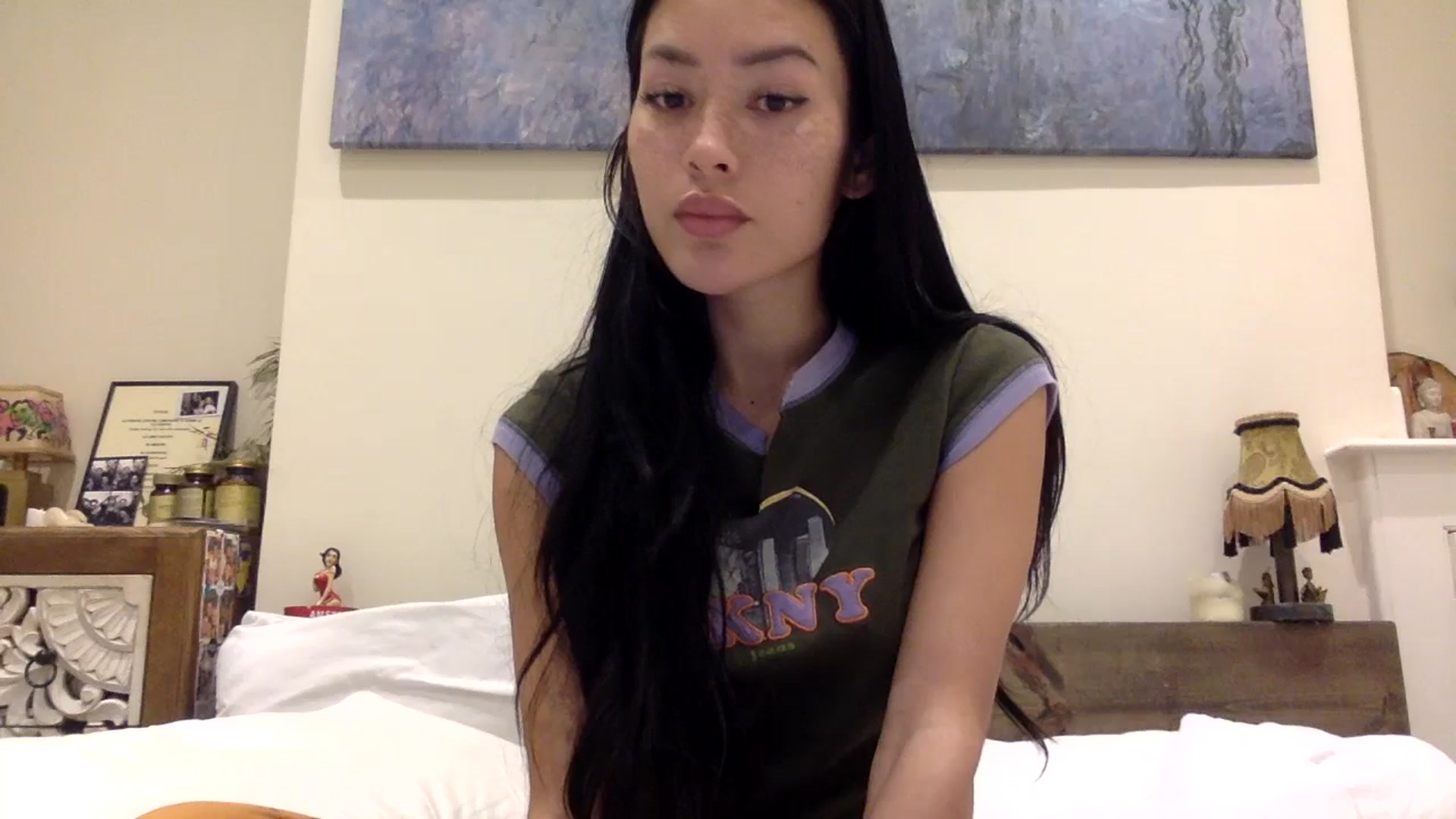 Gallery image thumbnail from Miss_emiko's myfreecams stream on, 01/09/2025, 22:00 image 7 of 20
