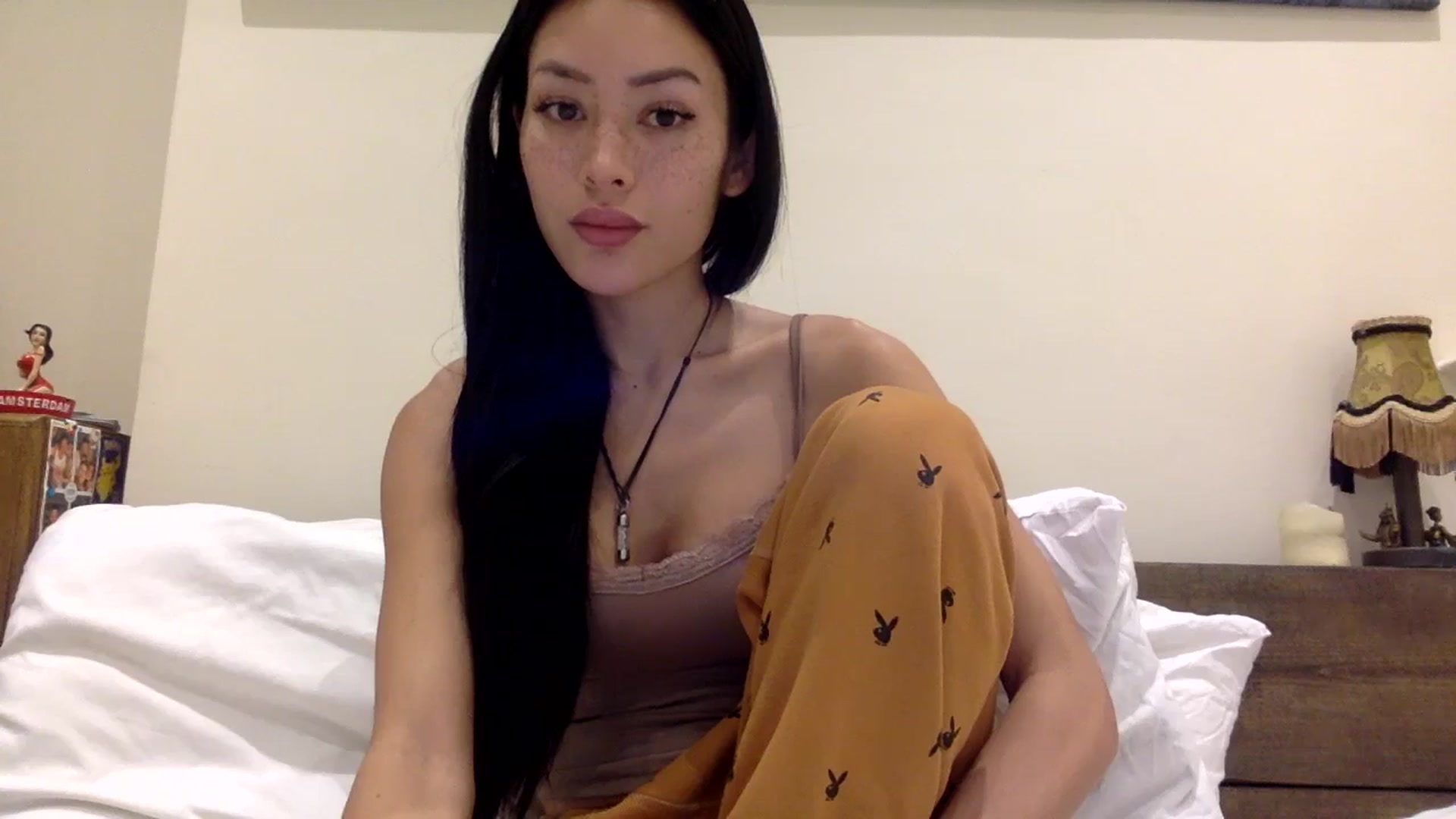 Gallery image thumbnail from Miss_emiko's myfreecams stream on, 01/12/2025, 03:10 image 14 of 20