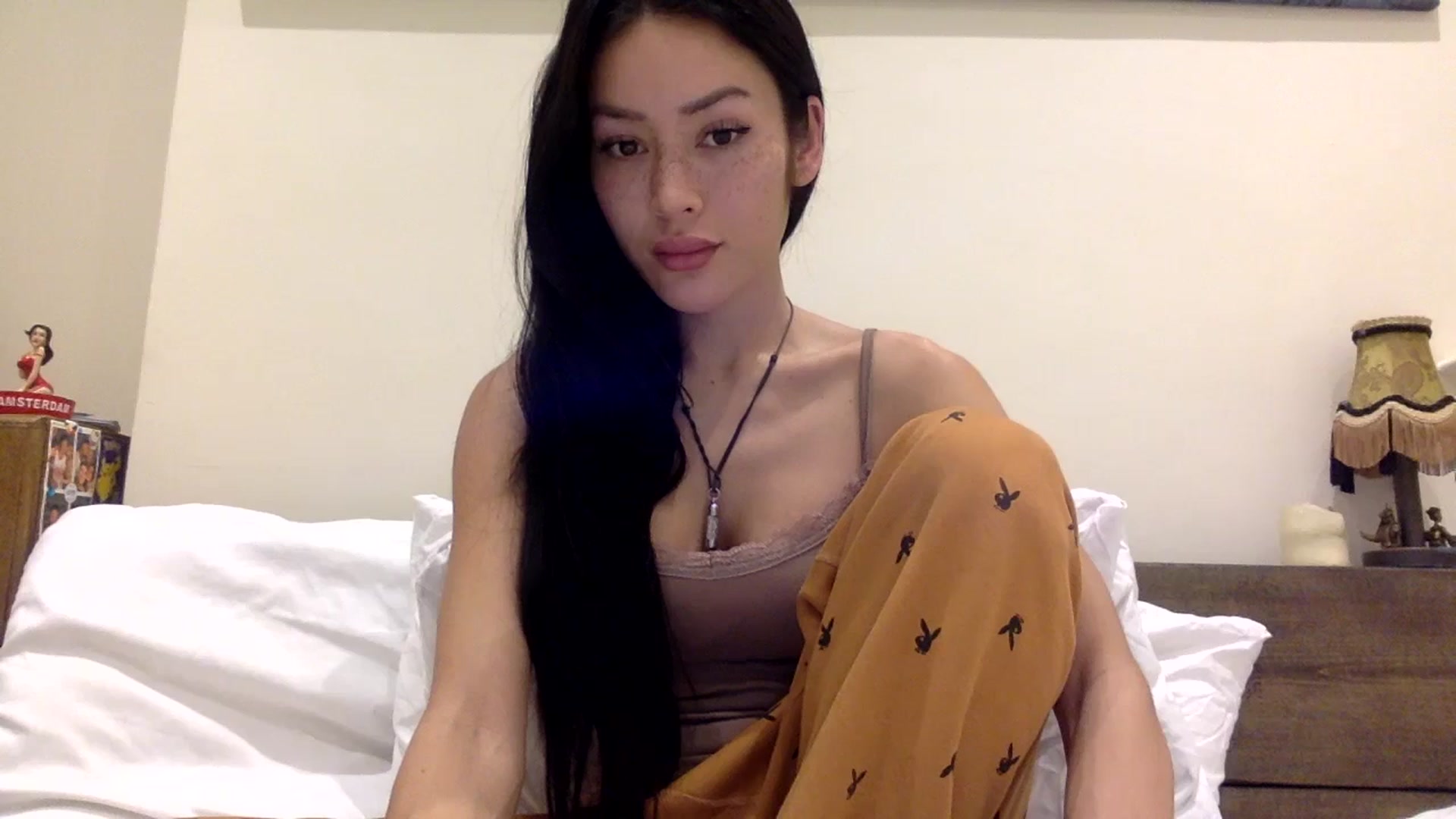 Gallery image thumbnail from Miss_emiko's myfreecams stream on, 01/12/2025, 03:10 image 10 of 20