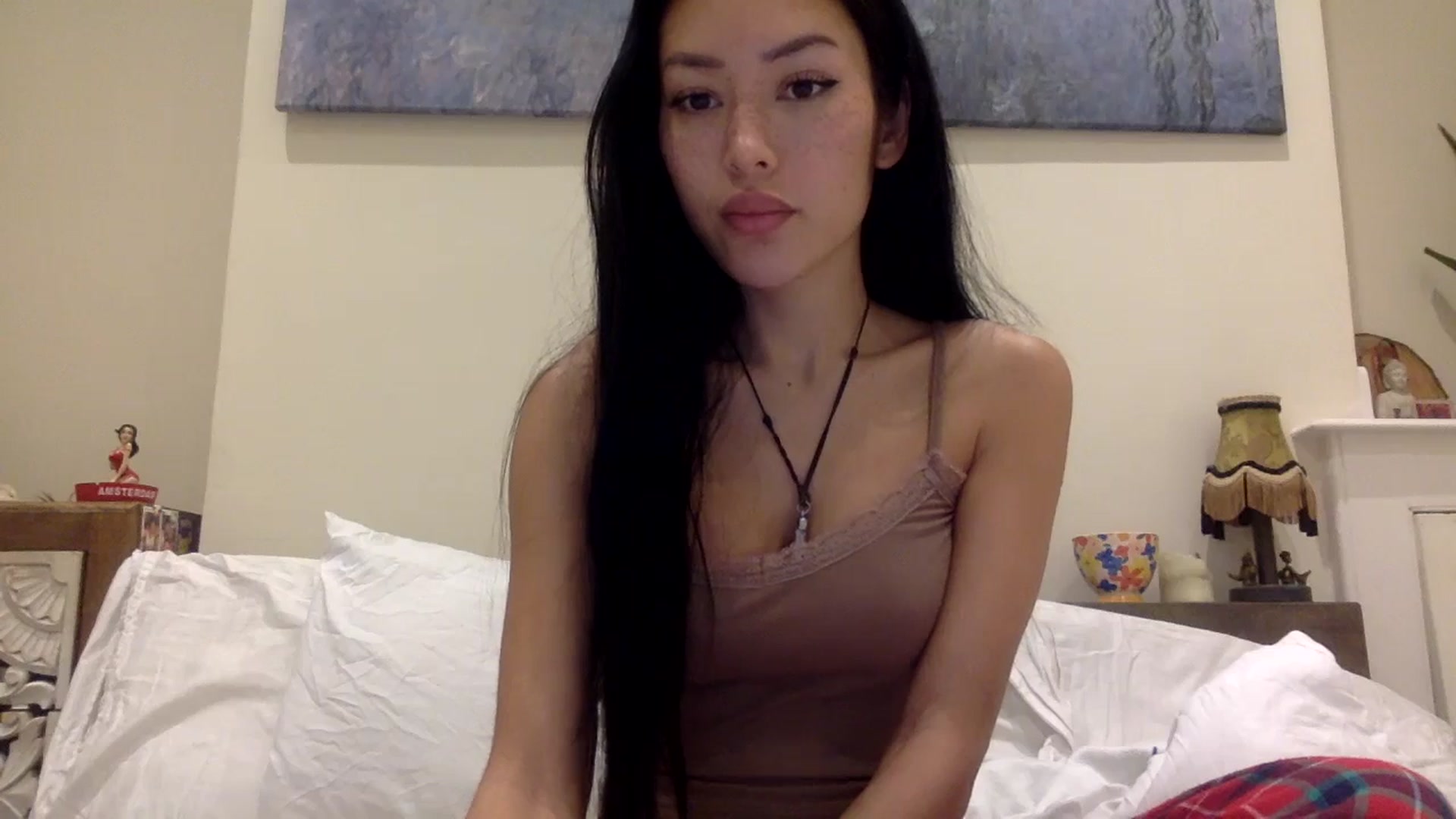 Gallery image thumbnail from Miss_emiko's myfreecams stream on, 01/13/2025, 17:17 image 7 of 20