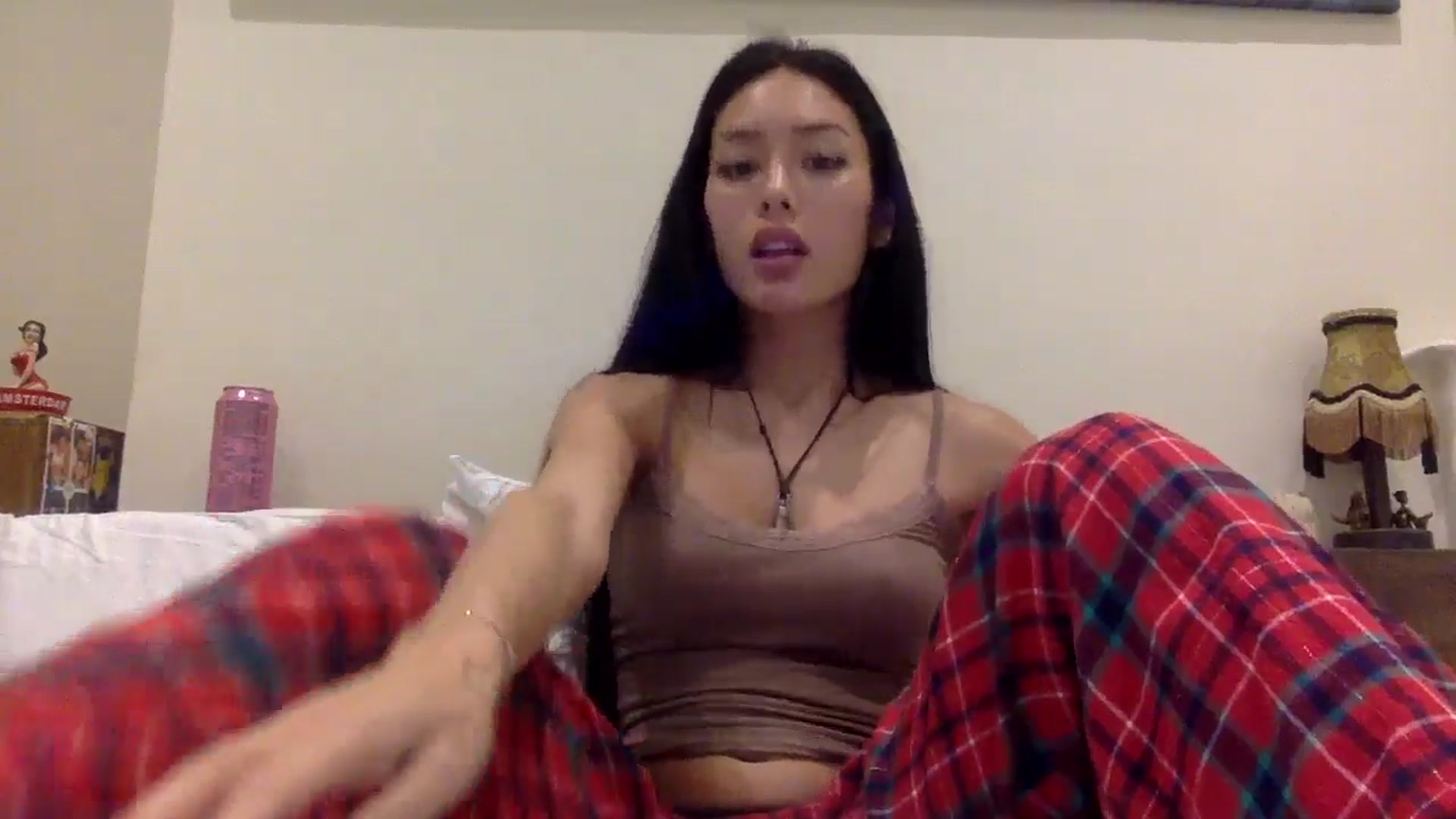Gallery image thumbnail from Miss_emiko's myfreecams stream on, 01/14/2025, 01:49 image 12 of 20