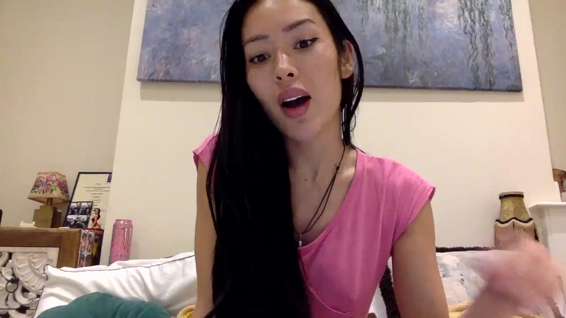 Gallery image thumbnail from Miss_emiko's myfreecams stream on, 01/23/2025, 19:08 image 18 of 20