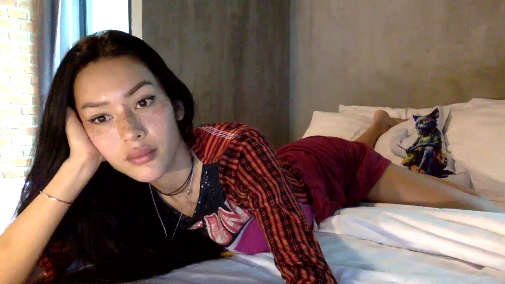 Gallery image thumbnail from Miss_emiko's myfreecams stream on, 01/31/2025, 04:58 image 19 of 20