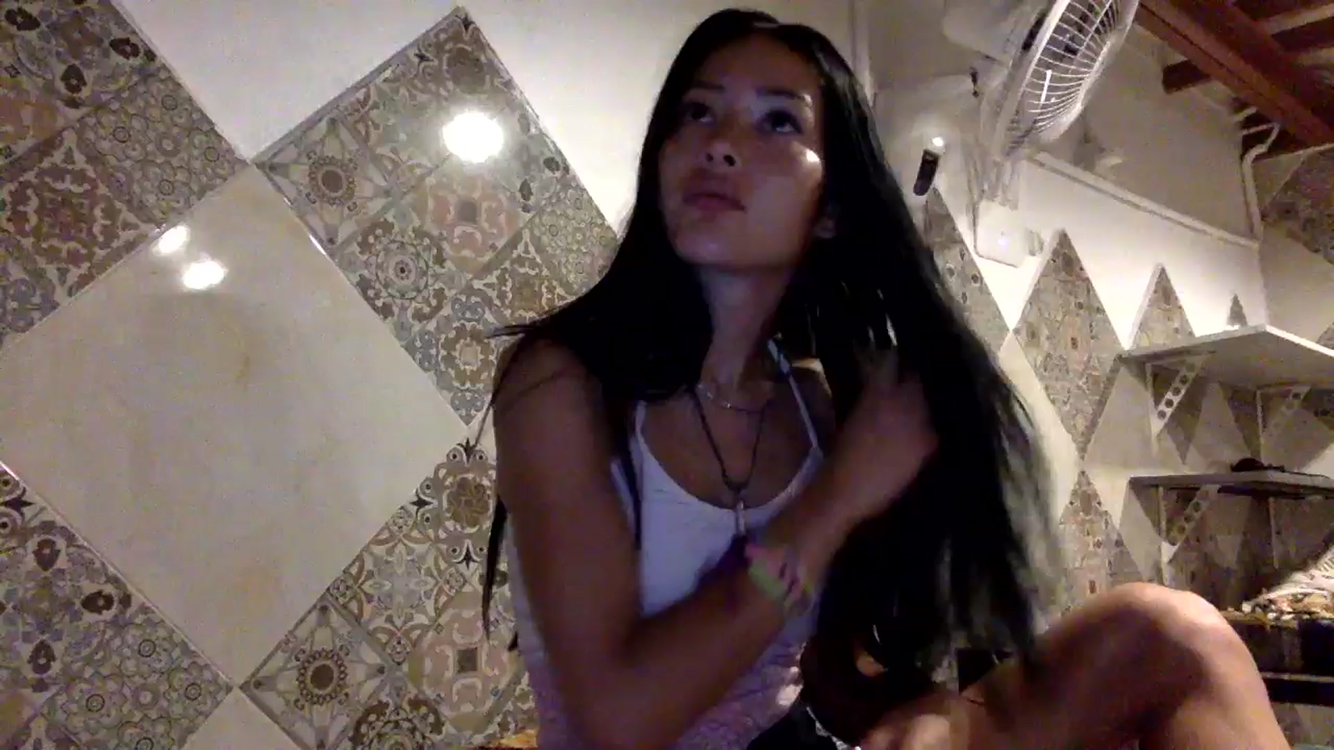 Gallery image thumbnail from Miss_emiko's myfreecams stream on, 03/21/2025, 13:31 image 1 of 20
