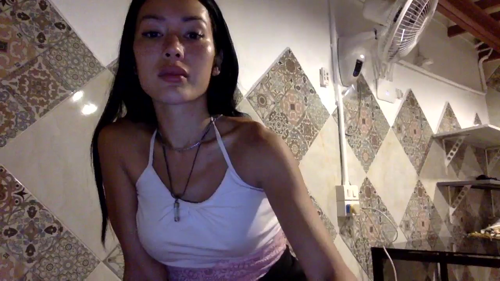 Gallery image thumbnail from Miss_emiko's myfreecams stream on, 03/21/2025, 13:31 image 8 of 20