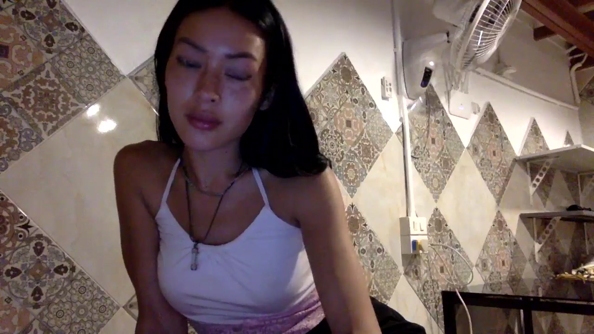 Gallery image thumbnail from Miss_emiko's myfreecams stream on, 03/21/2025, 13:31 image 4 of 20