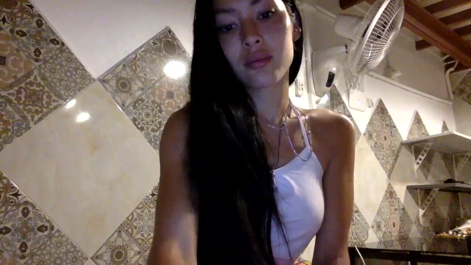 Gallery image thumbnail from Miss_emiko's myfreecams stream on, 03/21/2025, 13:31 image 17 of 20