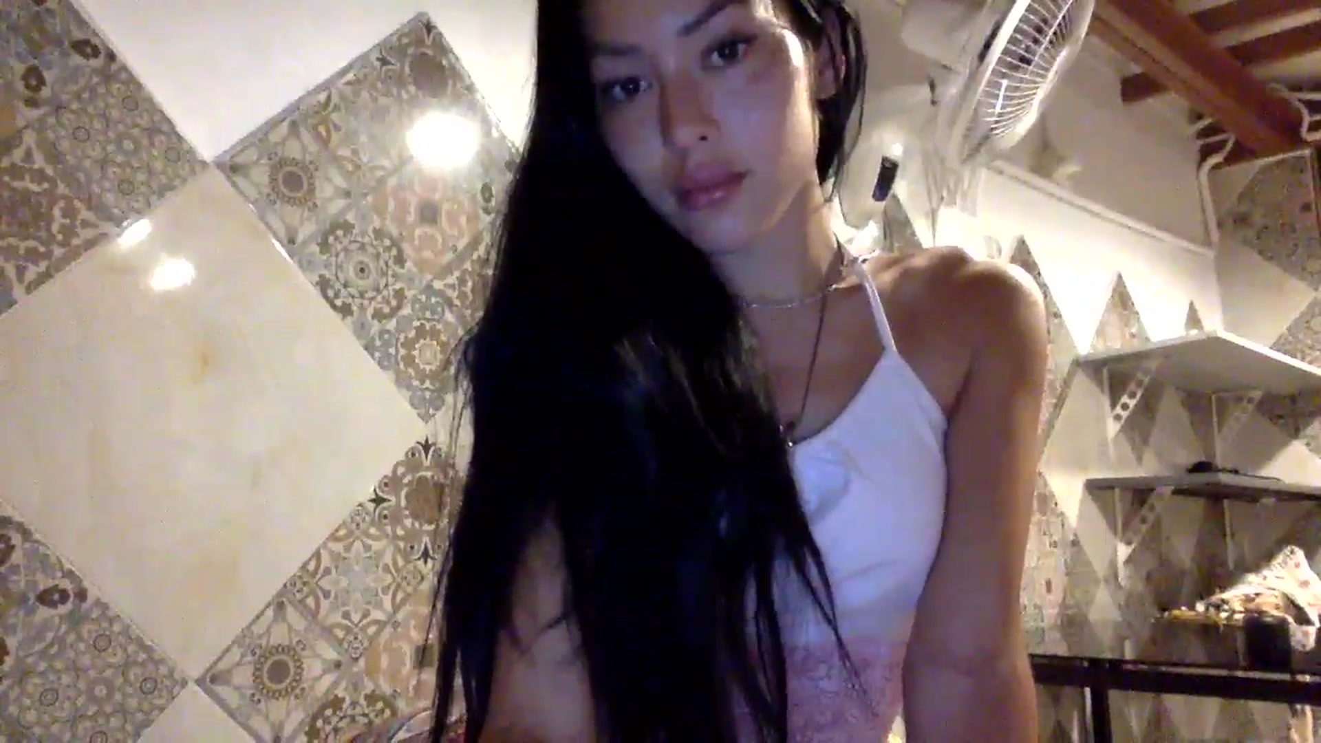 Gallery image thumbnail from Miss_emiko's myfreecams stream on, 03/21/2025, 13:31 image 14 of 20