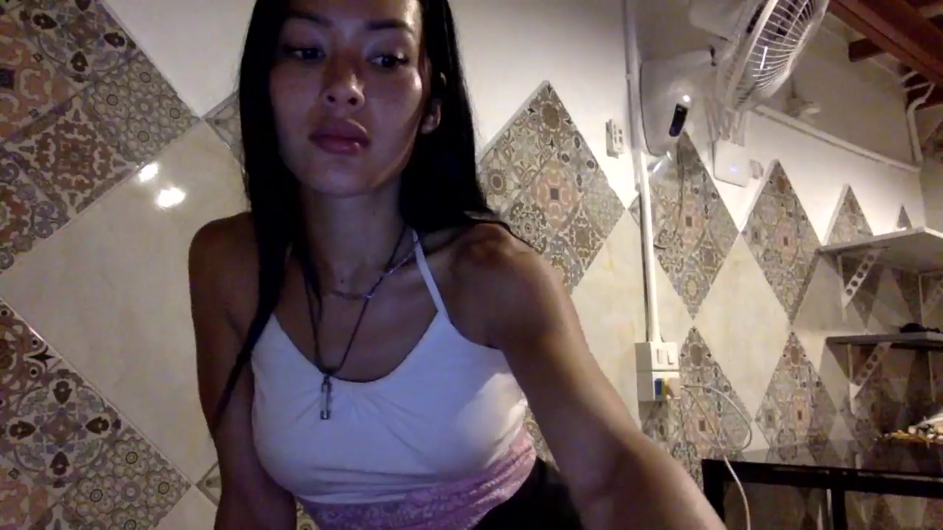 Gallery image thumbnail from Miss_emiko's myfreecams stream on, 03/21/2025, 13:31 image 3 of 20