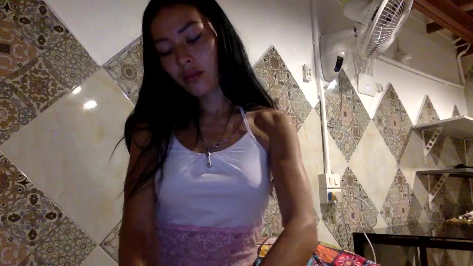 Gallery image thumbnail from Miss_emiko's myfreecams stream on, 03/21/2025, 13:31 image 20 of 20