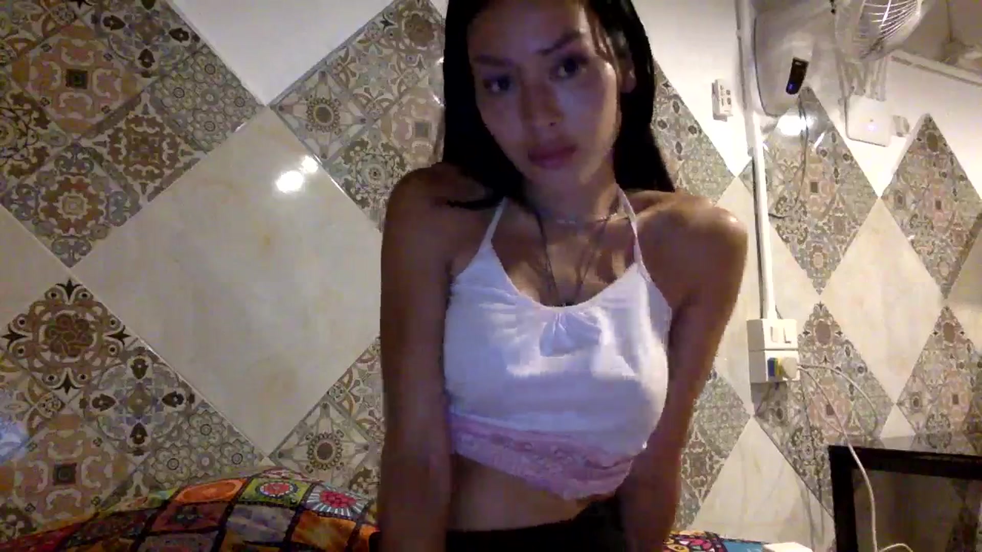 Gallery image thumbnail from Miss_emiko's myfreecams stream on, 03/21/2025, 14:27 image 5 of 20