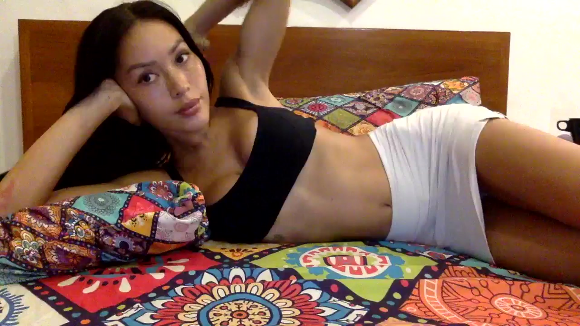 Gallery image thumbnail from Miss_emiko's myfreecams stream on, 05/13/2025, 14:57 image 10 of 20