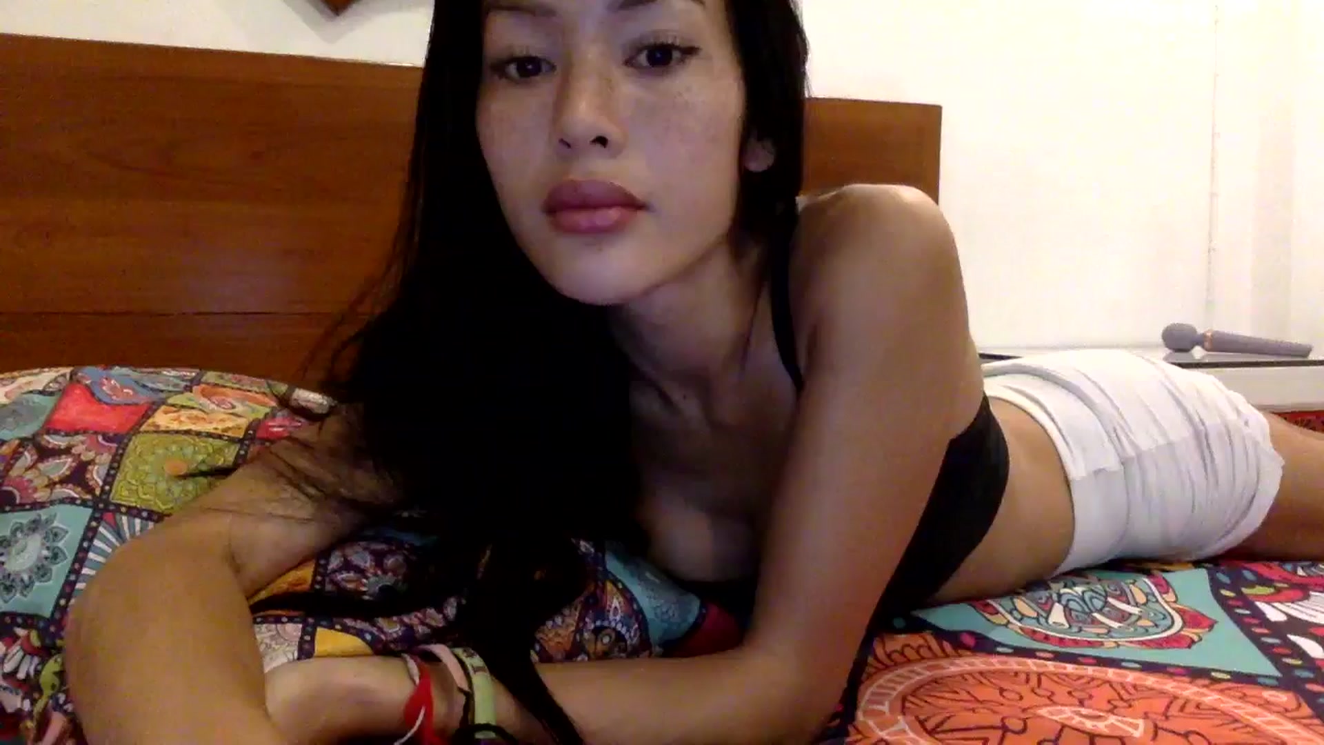 Gallery image thumbnail from Miss_emiko's myfreecams stream on, 05/14/2025, 03:22 image 14 of 20