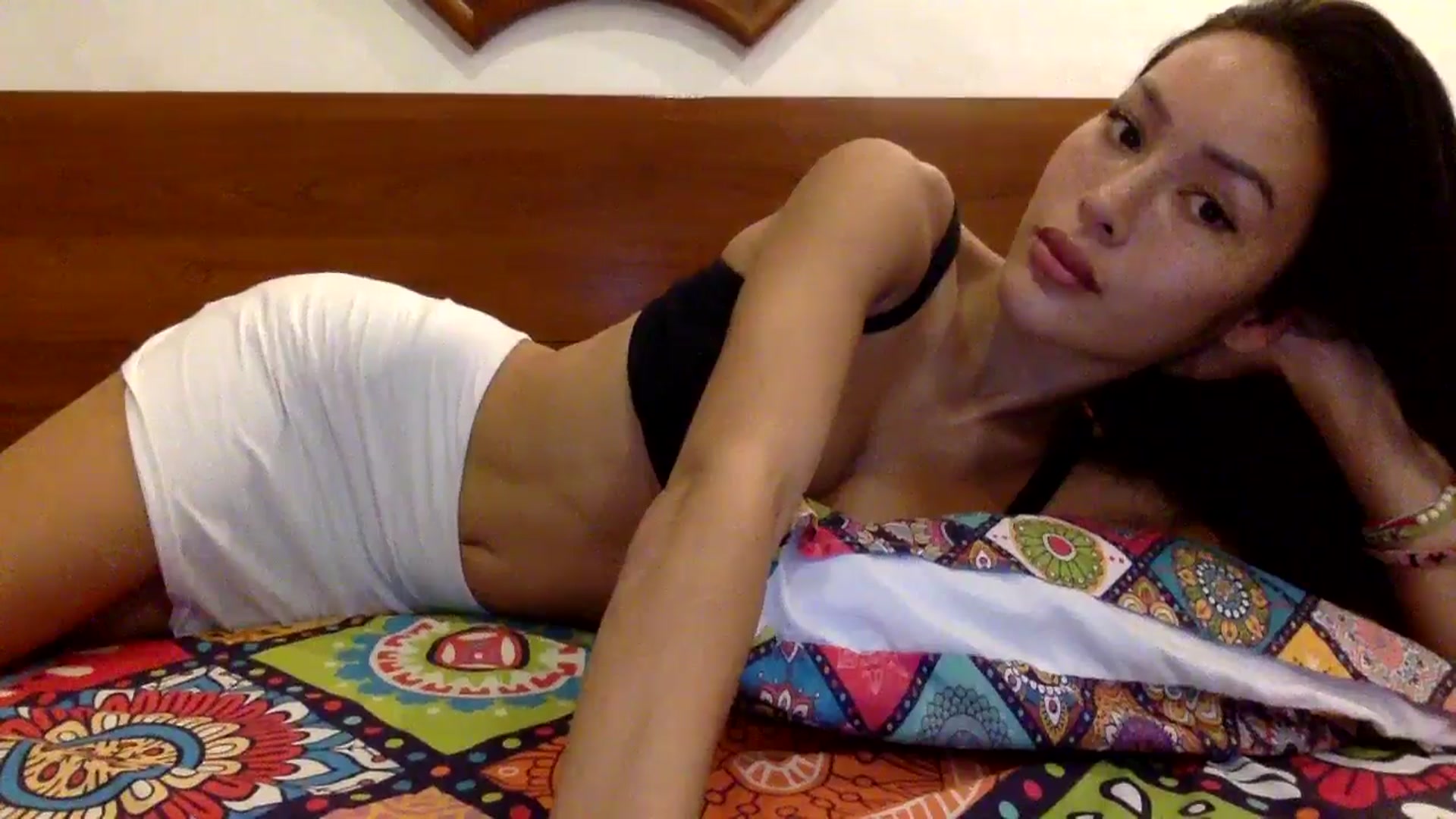 Gallery image thumbnail from Miss_emiko's myfreecams stream on, 05/14/2025, 04:23 image 15 of 20