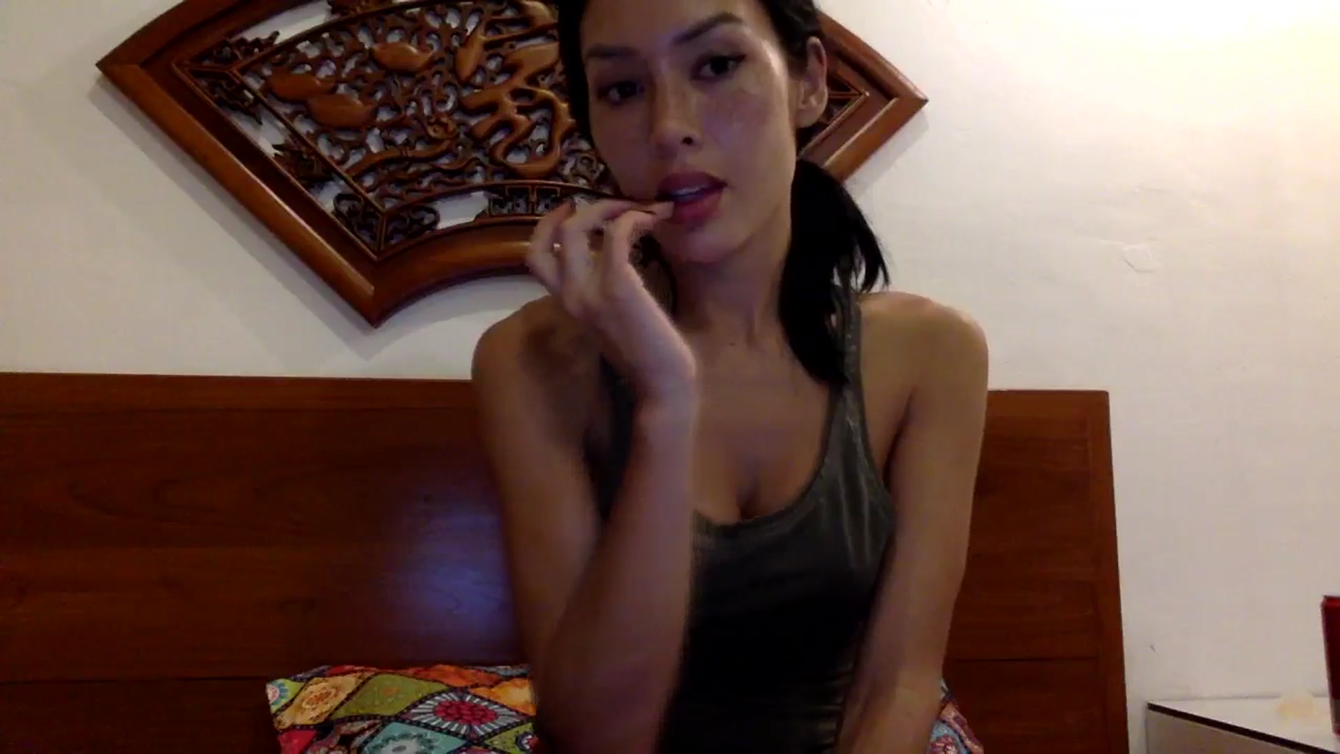Gallery image thumbnail from Miss_emiko's myfreecams stream on, 05/18/2025, 16:06 image 6 of 20