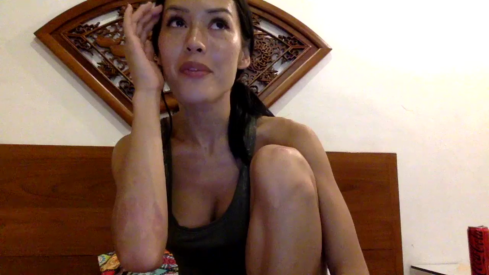 Gallery image thumbnail from Miss_emiko's myfreecams stream on, 05/18/2025, 16:06 image 15 of 20