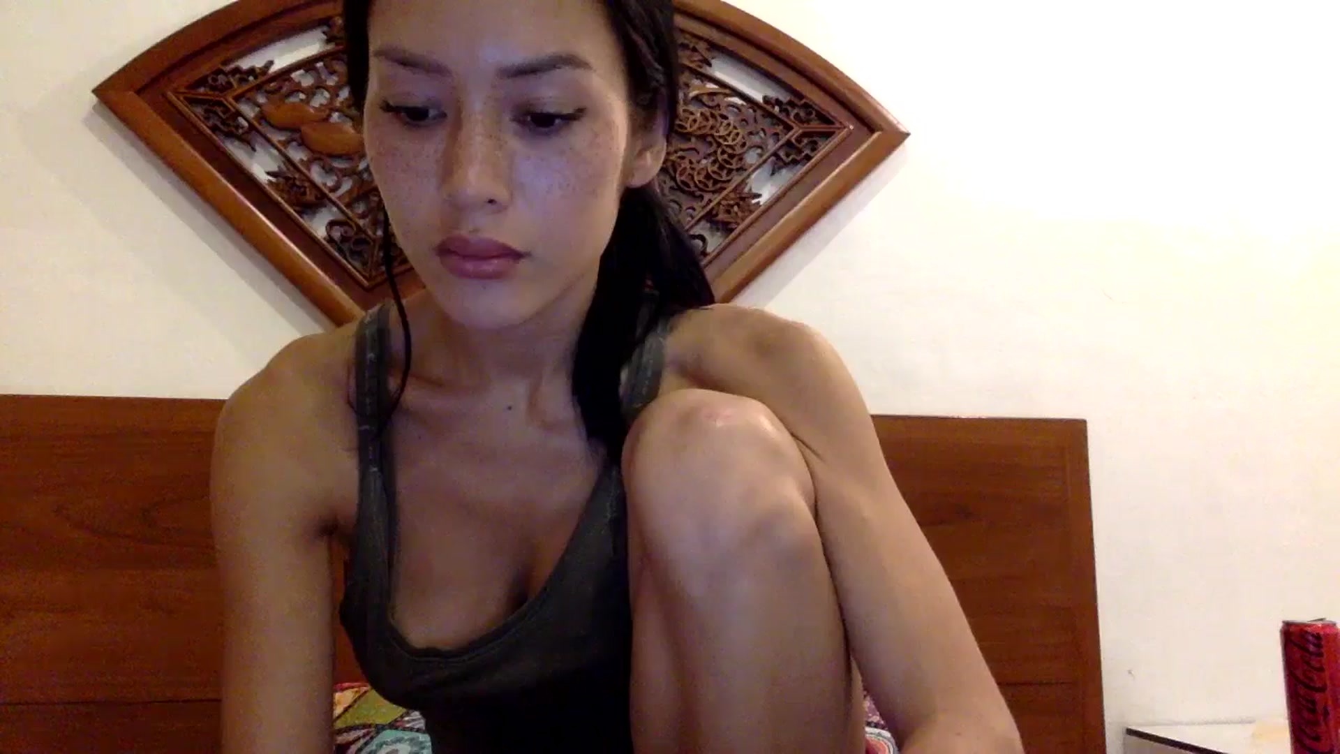 Gallery image thumbnail from Miss_emiko's myfreecams stream on, 05/18/2025, 16:06 image 14 of 20