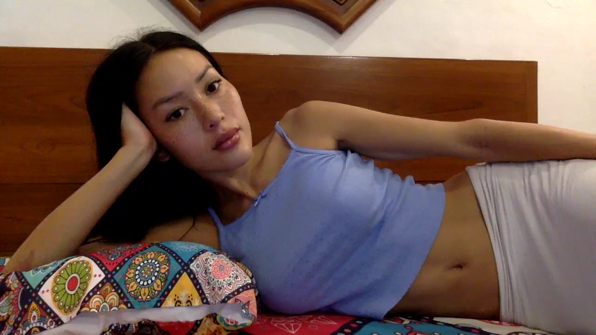 Gallery image thumbnail from Miss_emiko's myfreecams stream on, 05/19/2025, 04:36 image 10 of 20