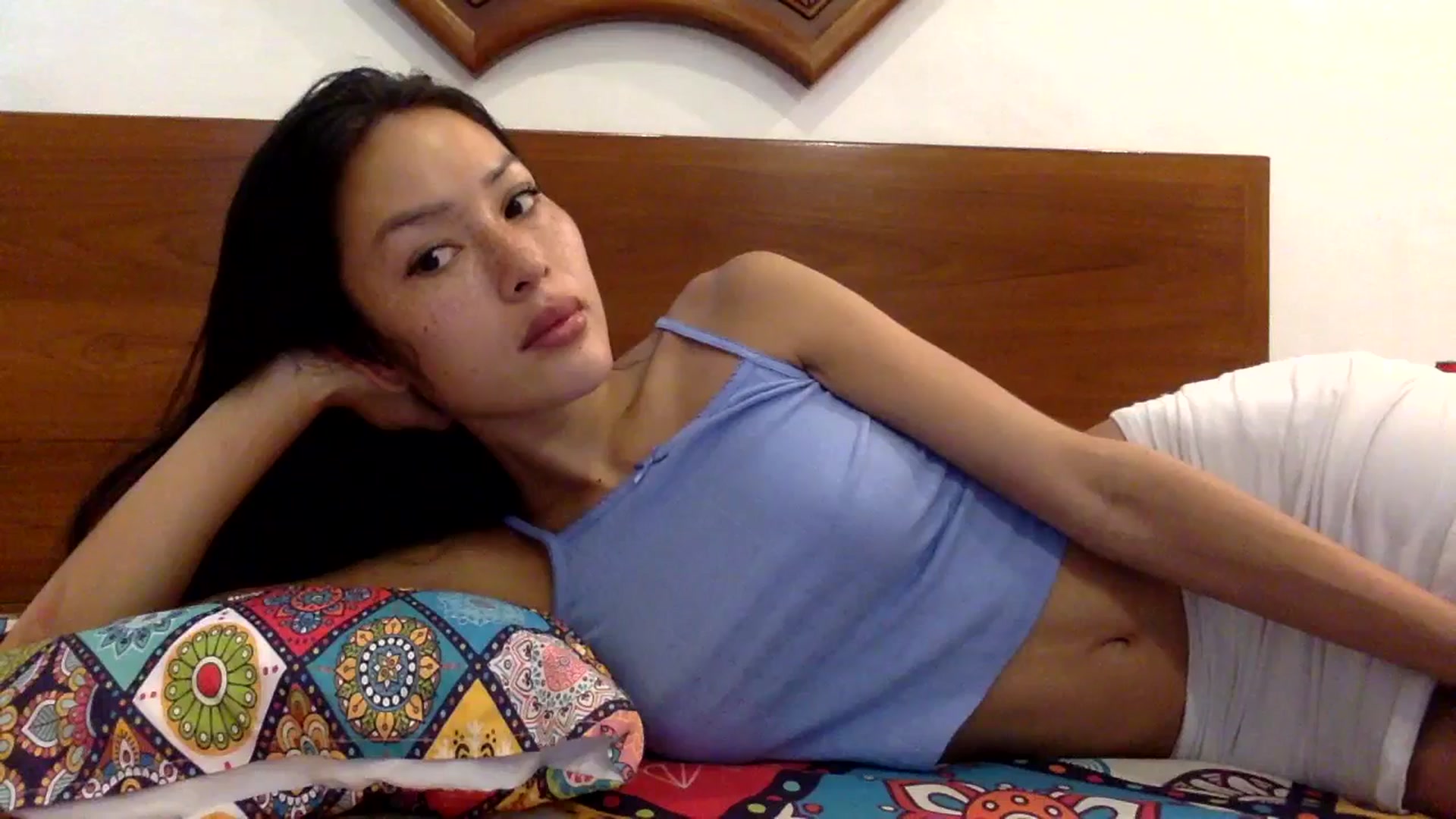 Gallery image thumbnail from Miss_emiko's myfreecams stream on, 05/19/2025, 04:36 image 14 of 20
