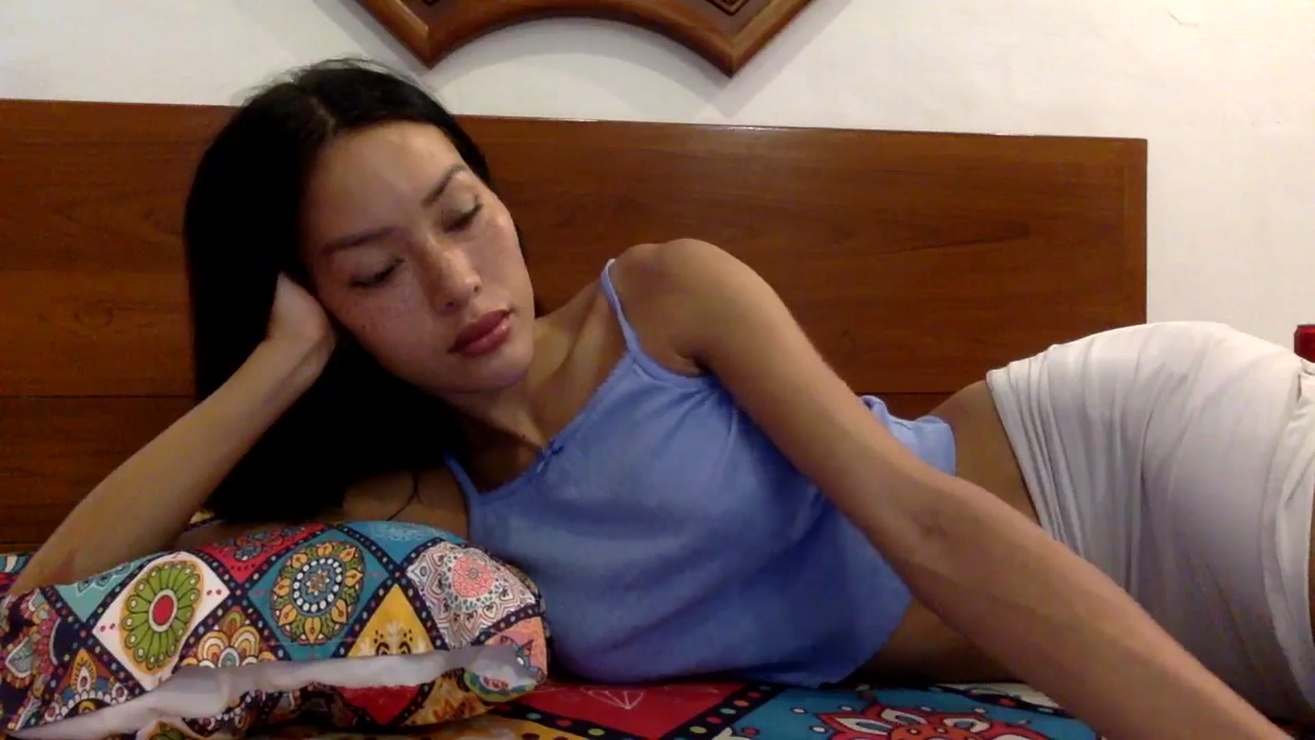 Gallery image thumbnail from Miss_emiko's myfreecams stream on, 05/19/2025, 04:36 image 11 of 20