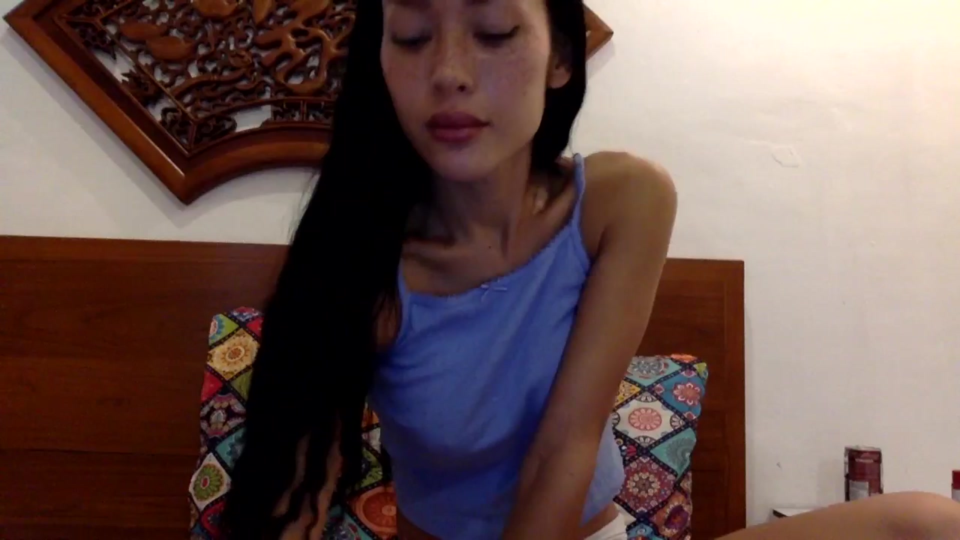 Gallery image thumbnail from Miss_emiko's myfreecams stream on, 05/19/2025, 04:36 image 7 of 20