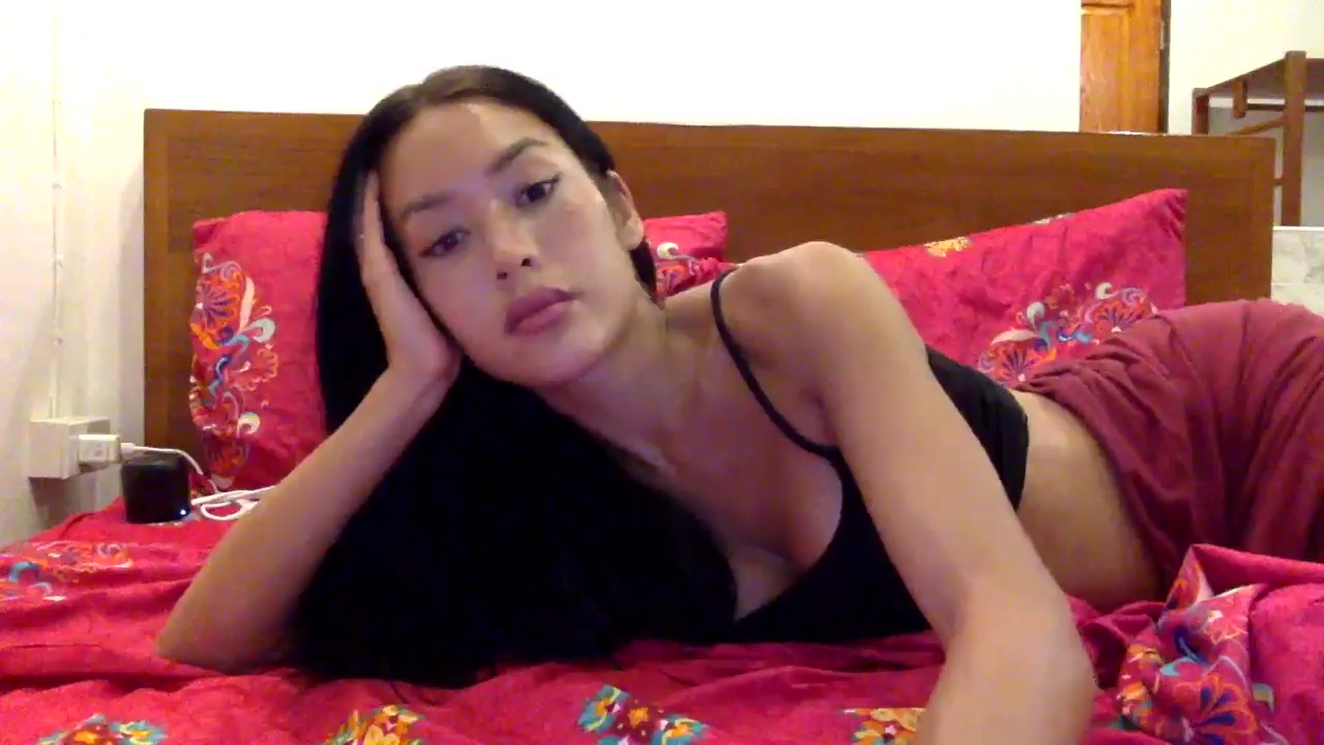 Gallery image thumbnail from Miss_emiko's myfreecams stream on, 06/19/2025, 14:42 image 9 of 20