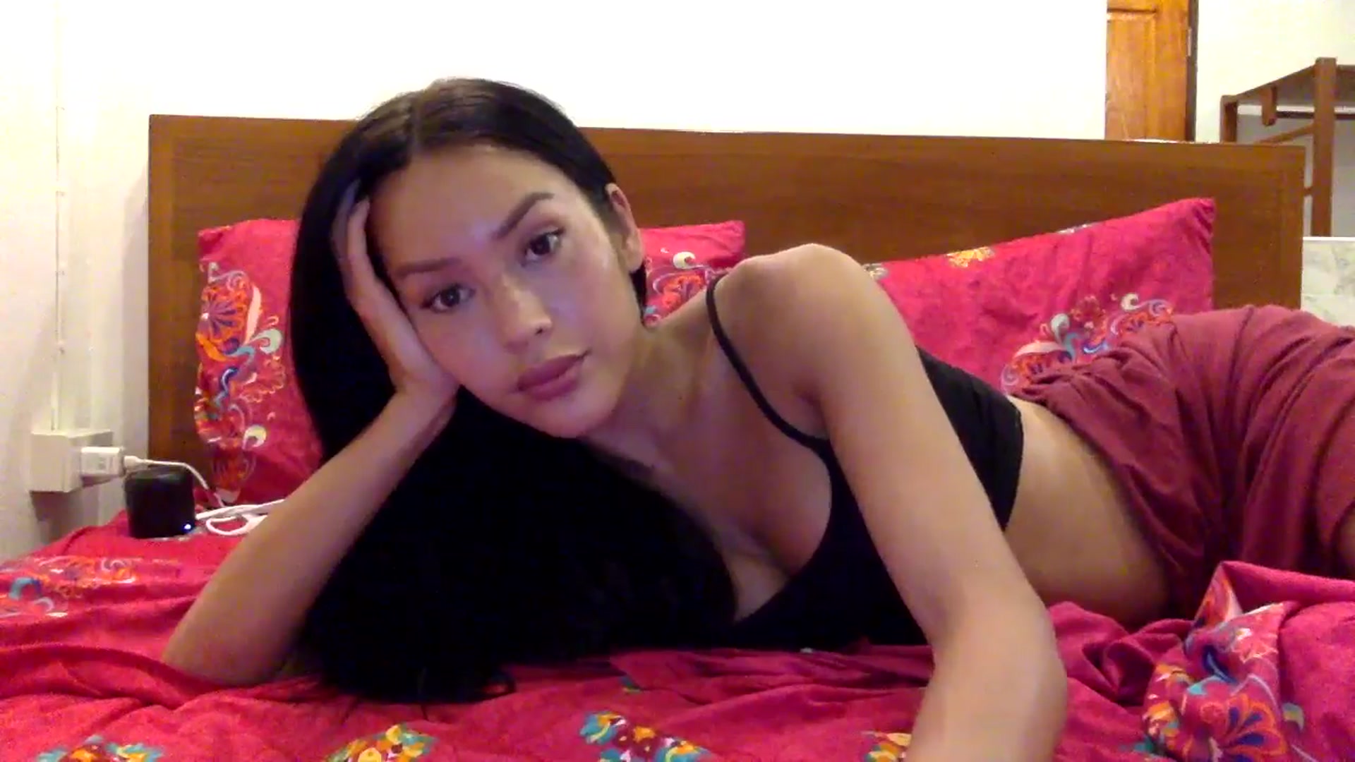 Gallery image thumbnail from Miss_emiko's myfreecams stream on, 06/19/2025, 14:42 image 8 of 20