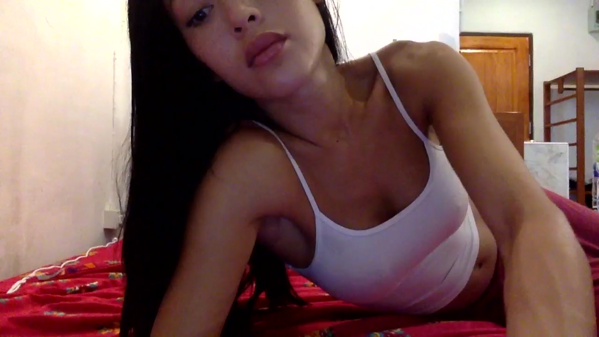 Gallery image thumbnail from Miss_emiko's myfreecams stream on, 06/21/2025, 03:58 image 18 of 20