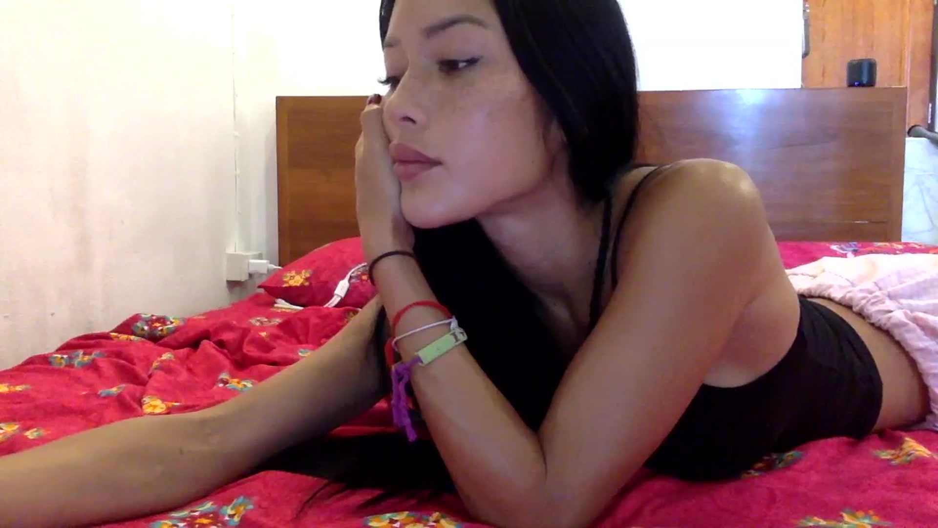 Gallery image thumbnail from Miss_emiko's myfreecams stream on, 06/22/2025, 08:18 image 15 of 20