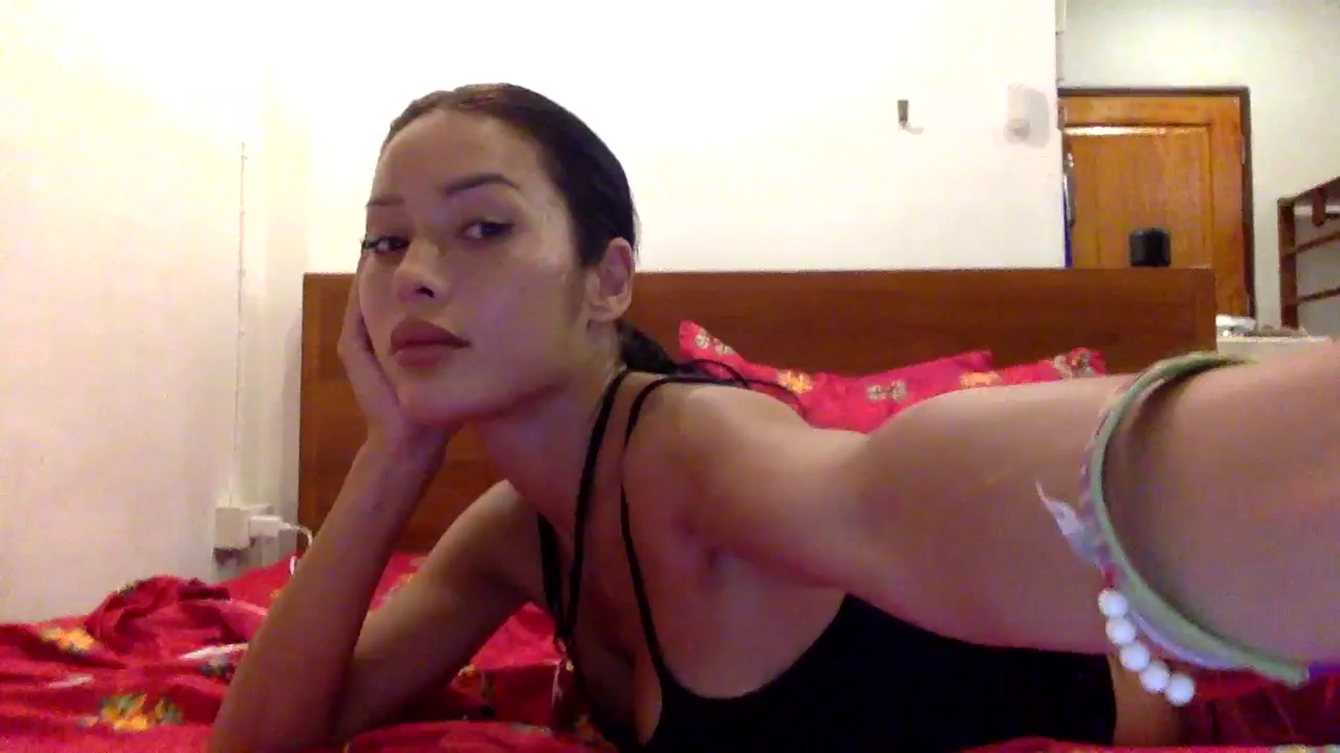 Gallery image thumbnail from Miss_emiko's myfreecams stream on, 06/22/2025, 15:56 image 8 of 20