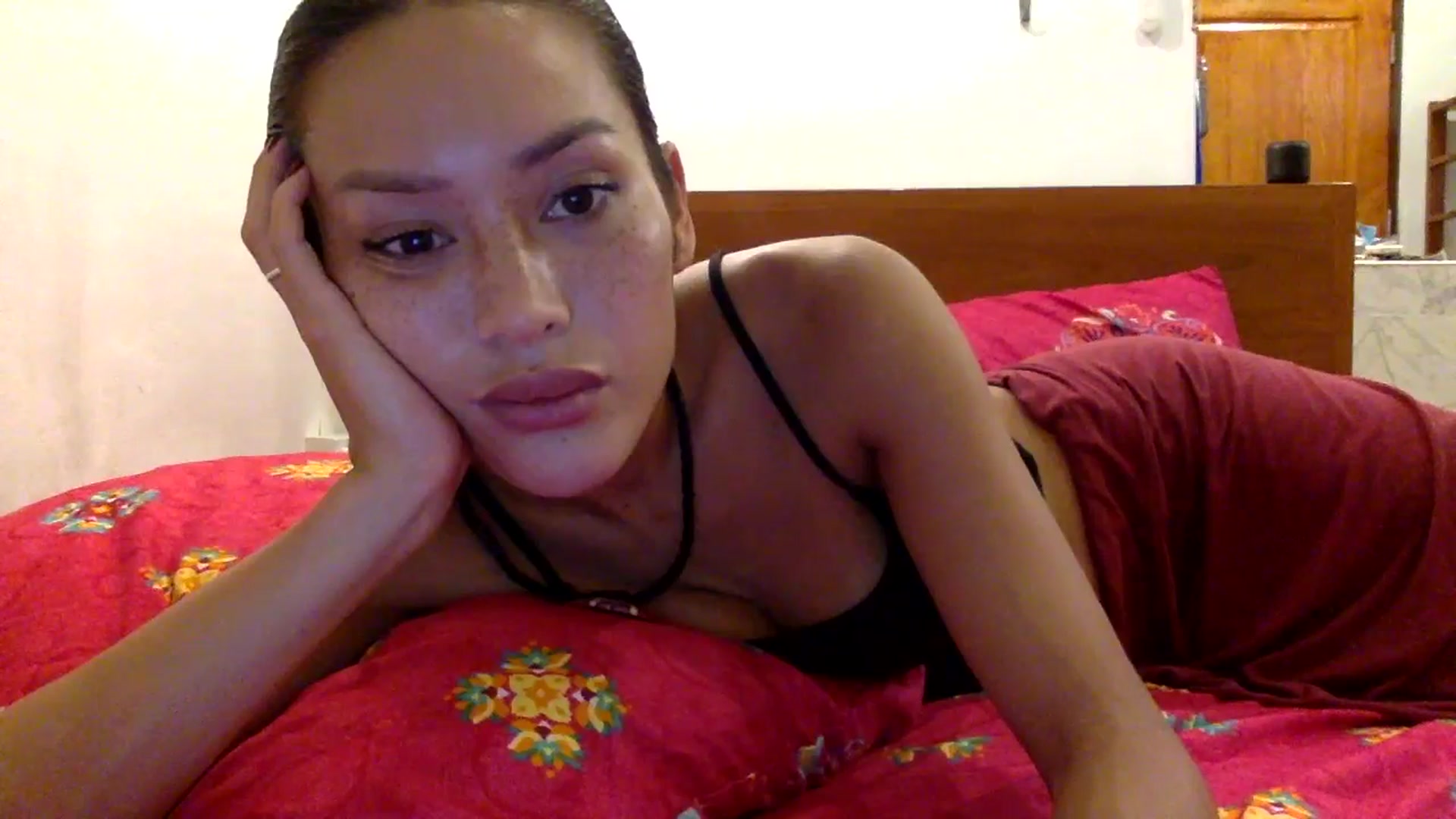 Gallery image thumbnail from Miss_emiko's myfreecams stream on, 06/22/2025, 20:02 image 9 of 20