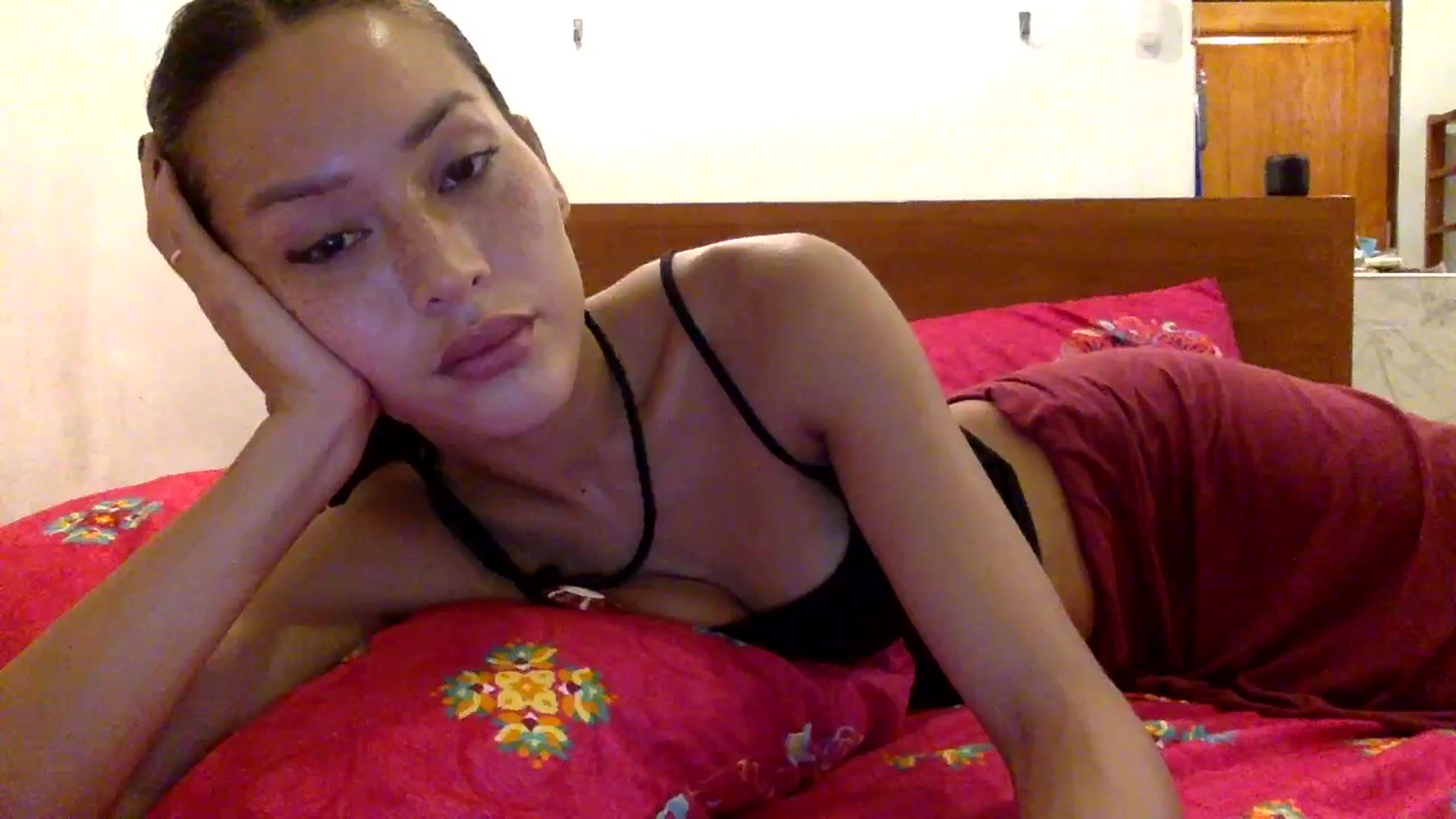Gallery image thumbnail from Miss_emiko's myfreecams stream on, 06/22/2025, 20:02 image 8 of 20