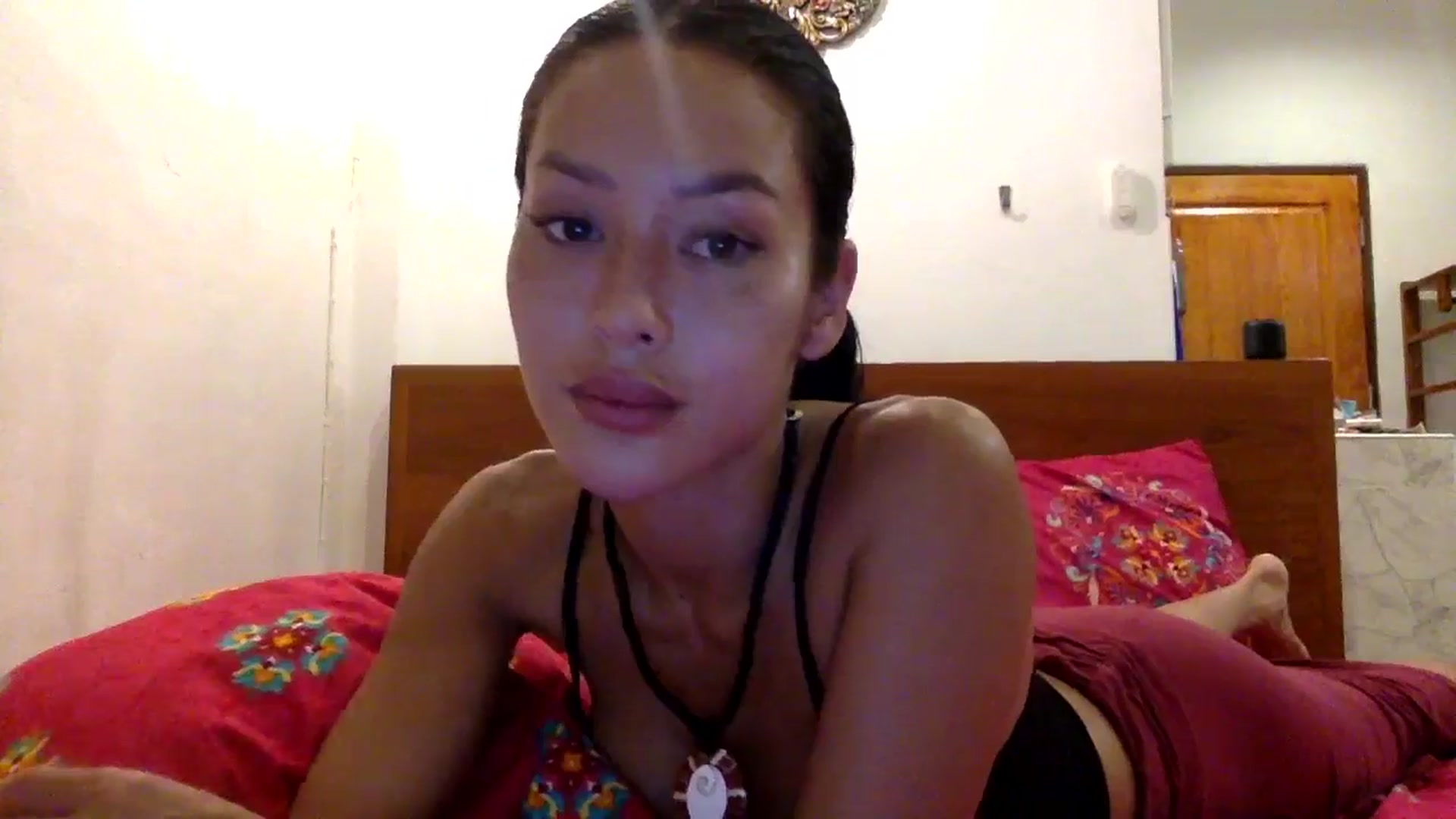 Gallery image thumbnail from Miss_emiko's myfreecams stream on, 06/22/2025, 20:02 image 5 of 20