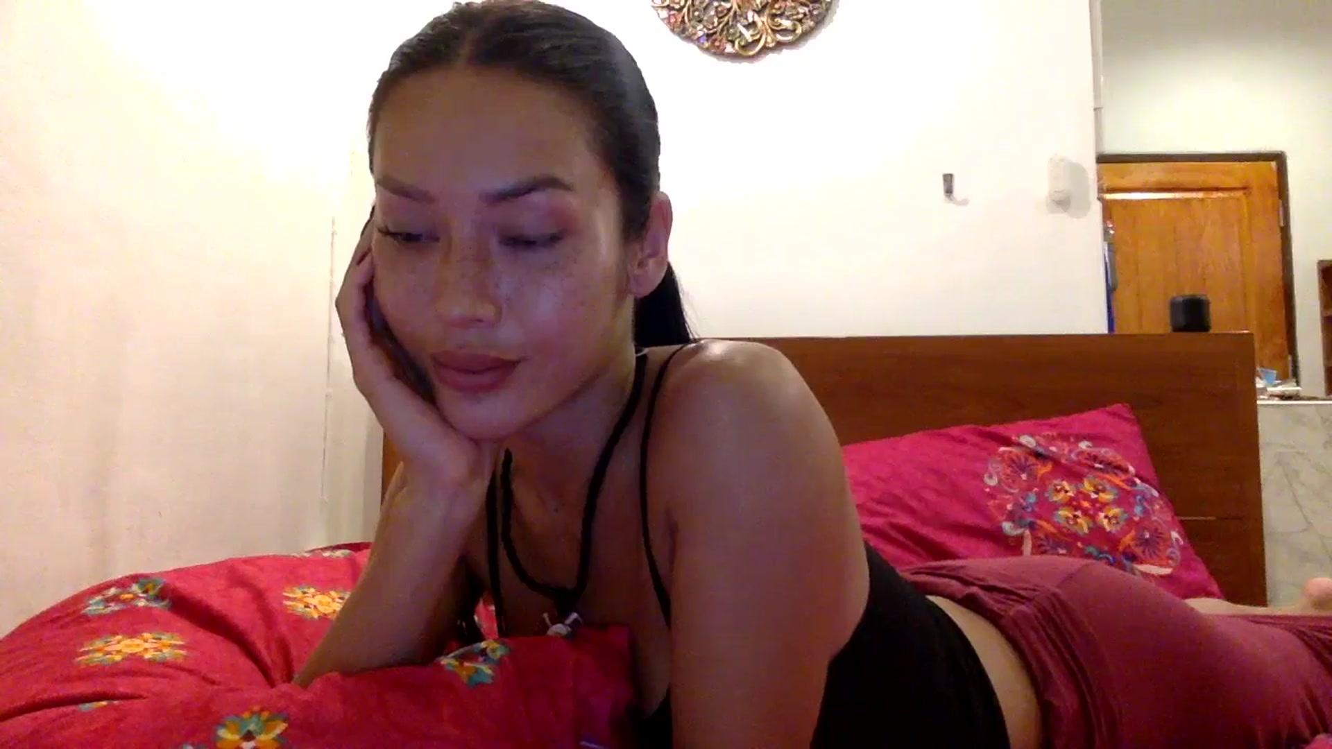 Gallery image thumbnail from Miss_emiko's myfreecams stream on, 06/22/2025, 20:02 image 3 of 20