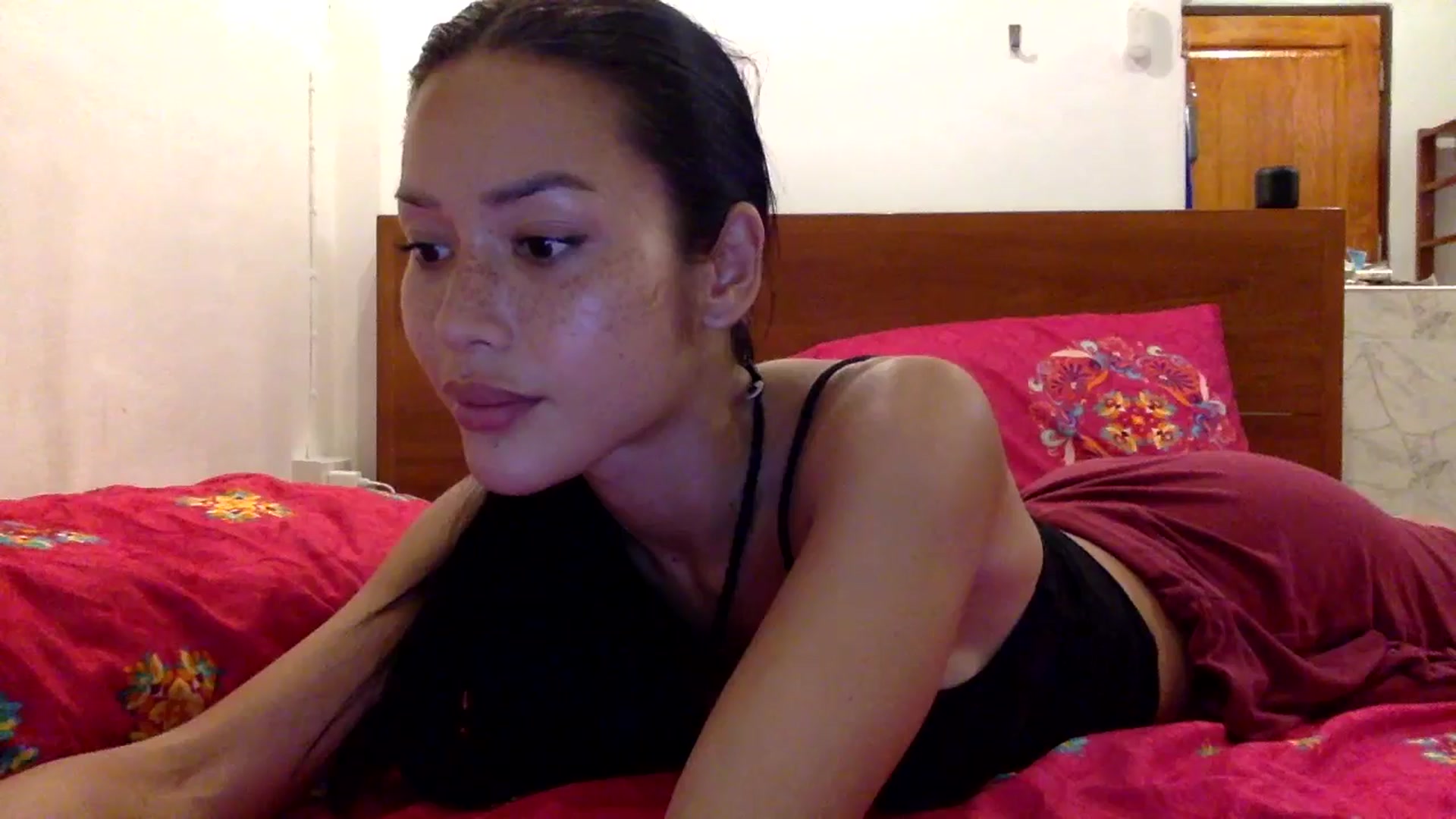 Gallery image thumbnail from Miss_emiko's myfreecams stream on, 06/22/2025, 20:48 image 16 of 20