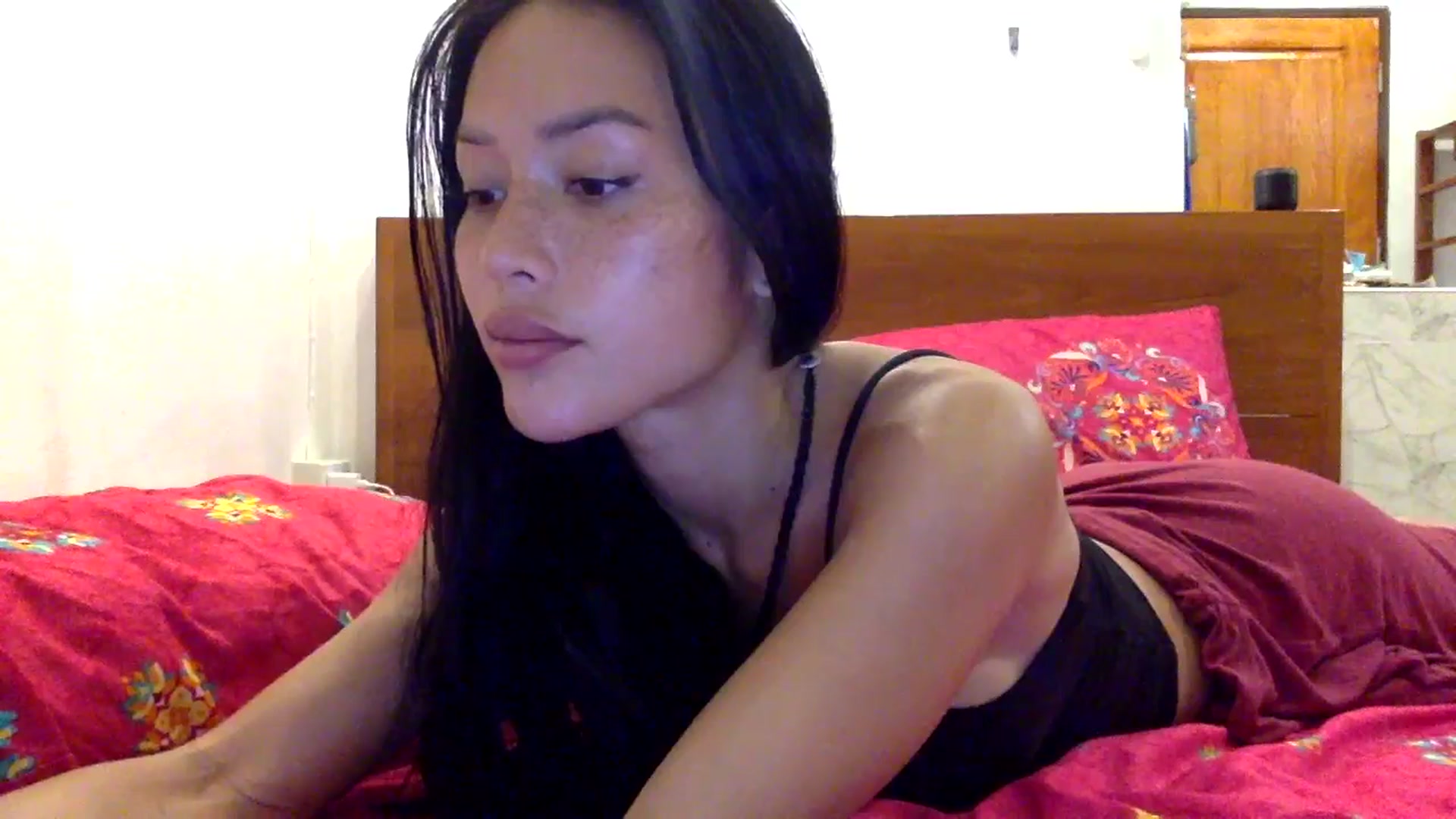Gallery image thumbnail from Miss_emiko's myfreecams stream on, 06/22/2025, 20:48 image 18 of 20
