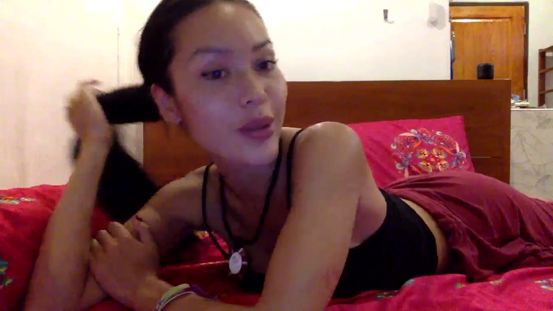 Gallery image thumbnail from Miss_emiko's myfreecams stream on, 06/22/2025, 20:48 image 15 of 20