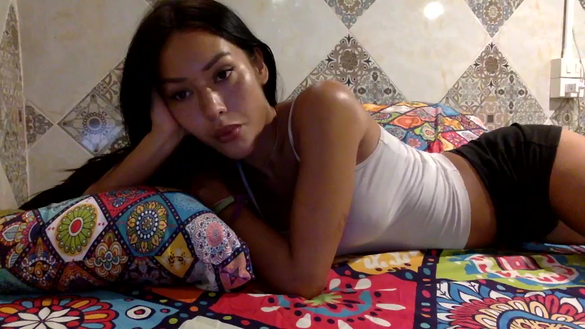 Gallery image thumbnail from Miss_emiko's myfreecams stream on, 08/11/2025, 12:58 image 7 of 20