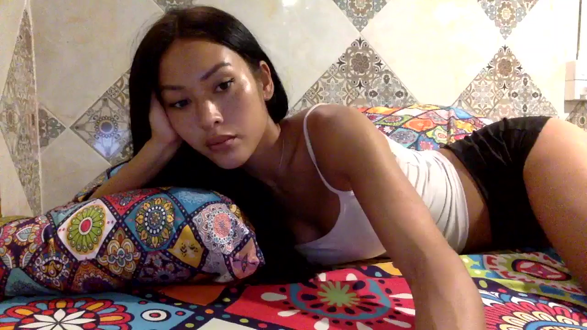 Gallery image thumbnail from Miss_emiko's myfreecams stream on, 08/11/2025, 12:58 image 15 of 20