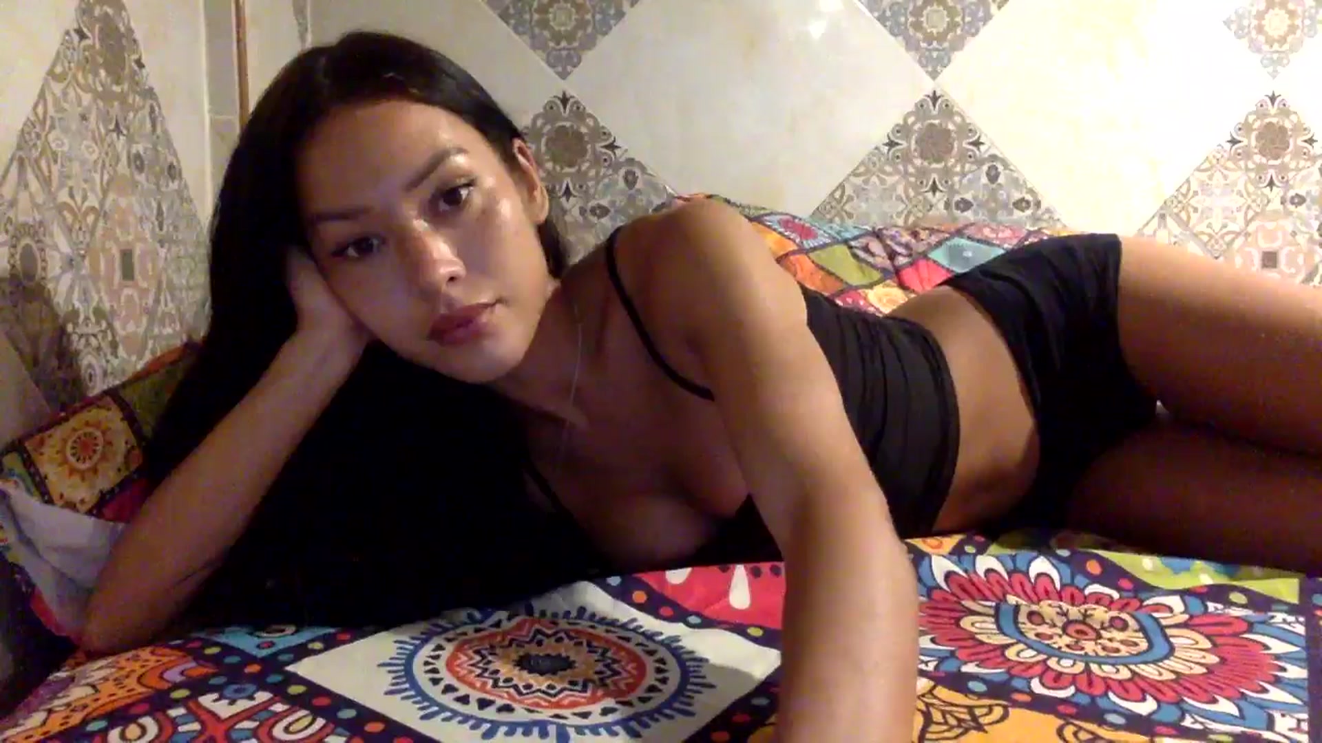 Gallery image thumbnail from Miss_emiko's myfreecams stream on, 08/12/2025, 14:41 image 18 of 20