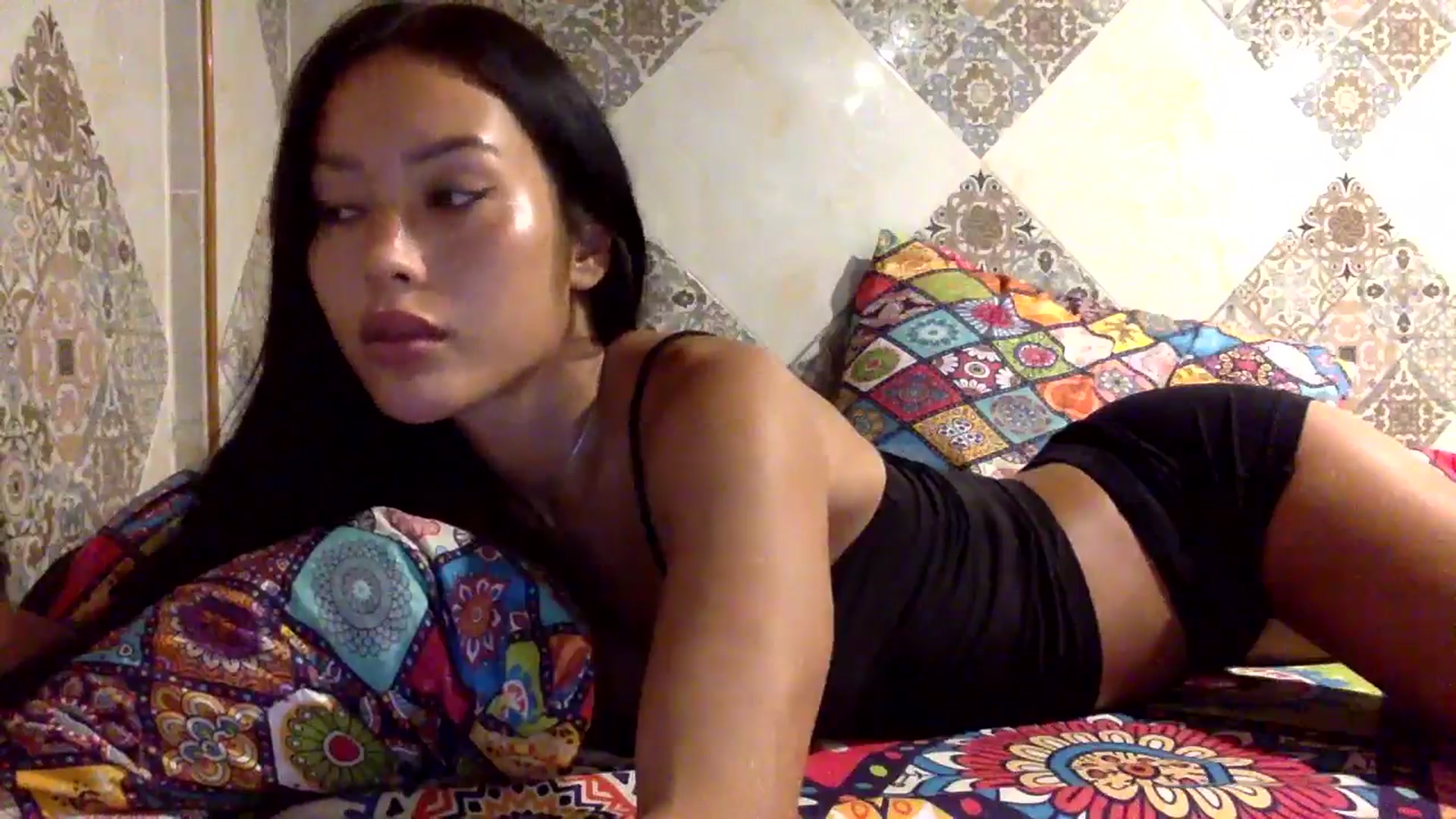 Gallery image thumbnail from Miss_emiko's myfreecams stream on, 08/12/2025, 19:03 image 3 of 20