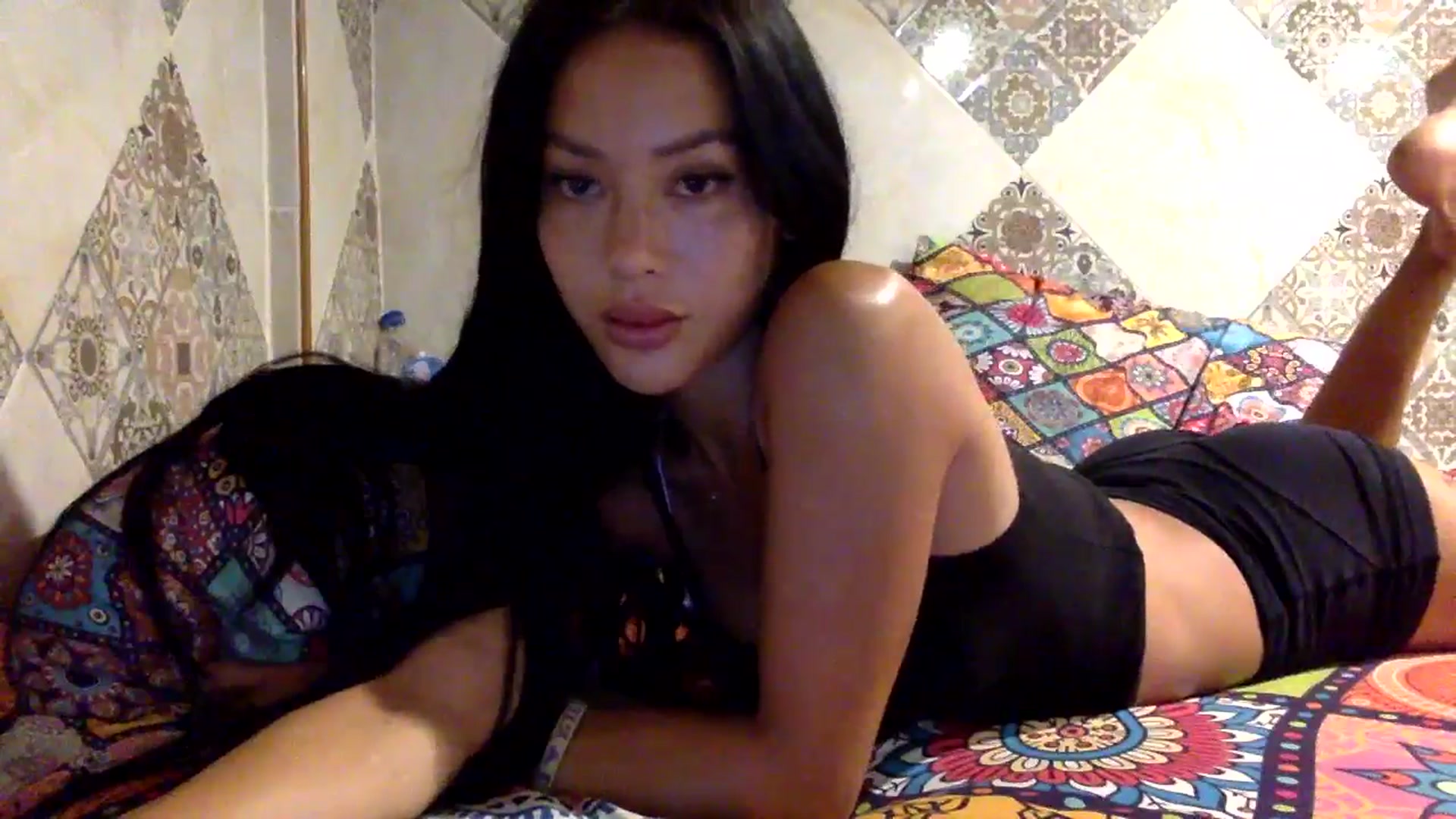 Gallery image thumbnail from Miss_emiko's myfreecams stream on, 08/12/2025, 19:03 image 14 of 20