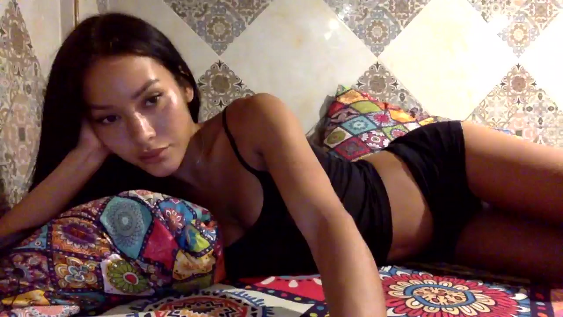 Gallery image thumbnail from Miss_emiko's myfreecams stream on, 08/12/2025, 19:03 image 1 of 20