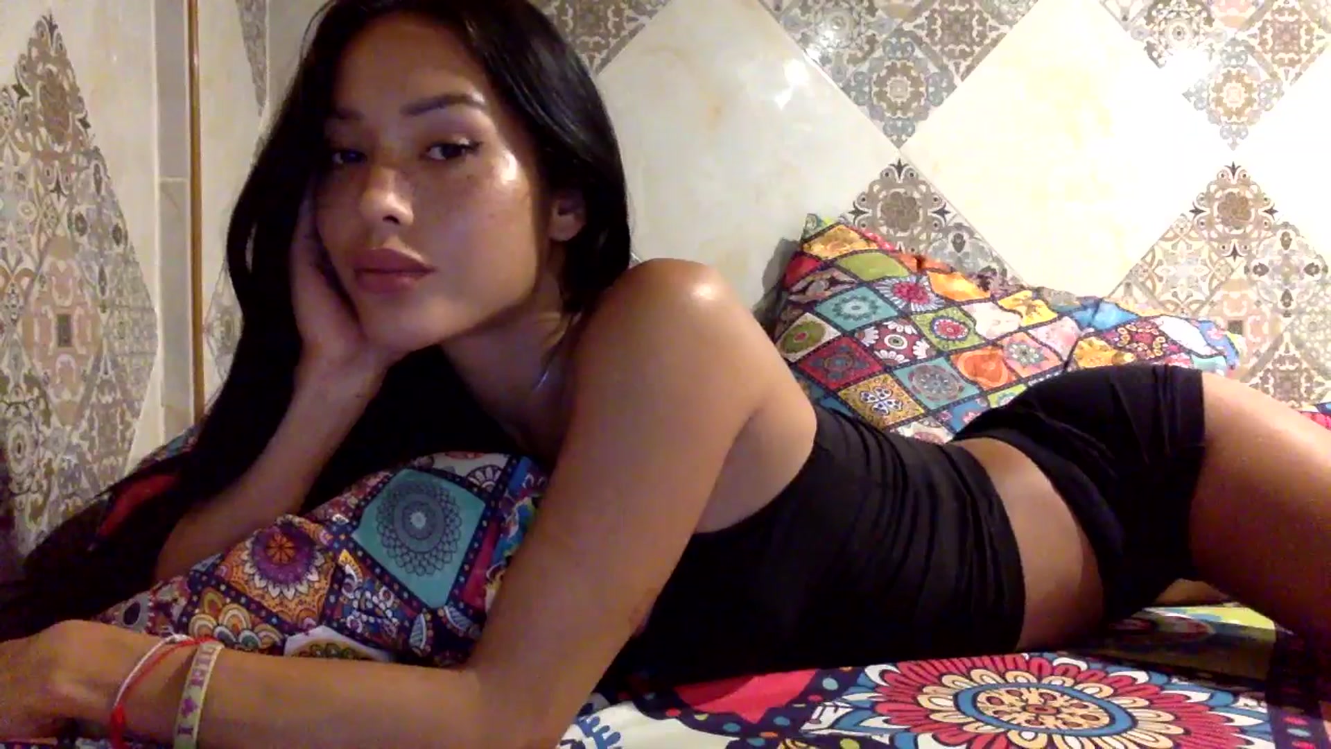 Gallery image thumbnail from Miss_emiko's myfreecams stream on, 08/12/2025, 19:03 image 7 of 20