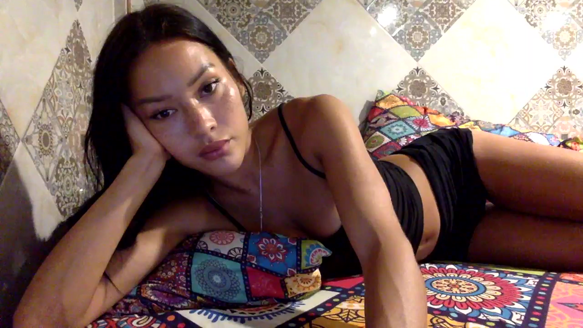 Gallery image thumbnail from Miss_emiko's myfreecams stream on, 08/12/2025, 19:03 image 10 of 20